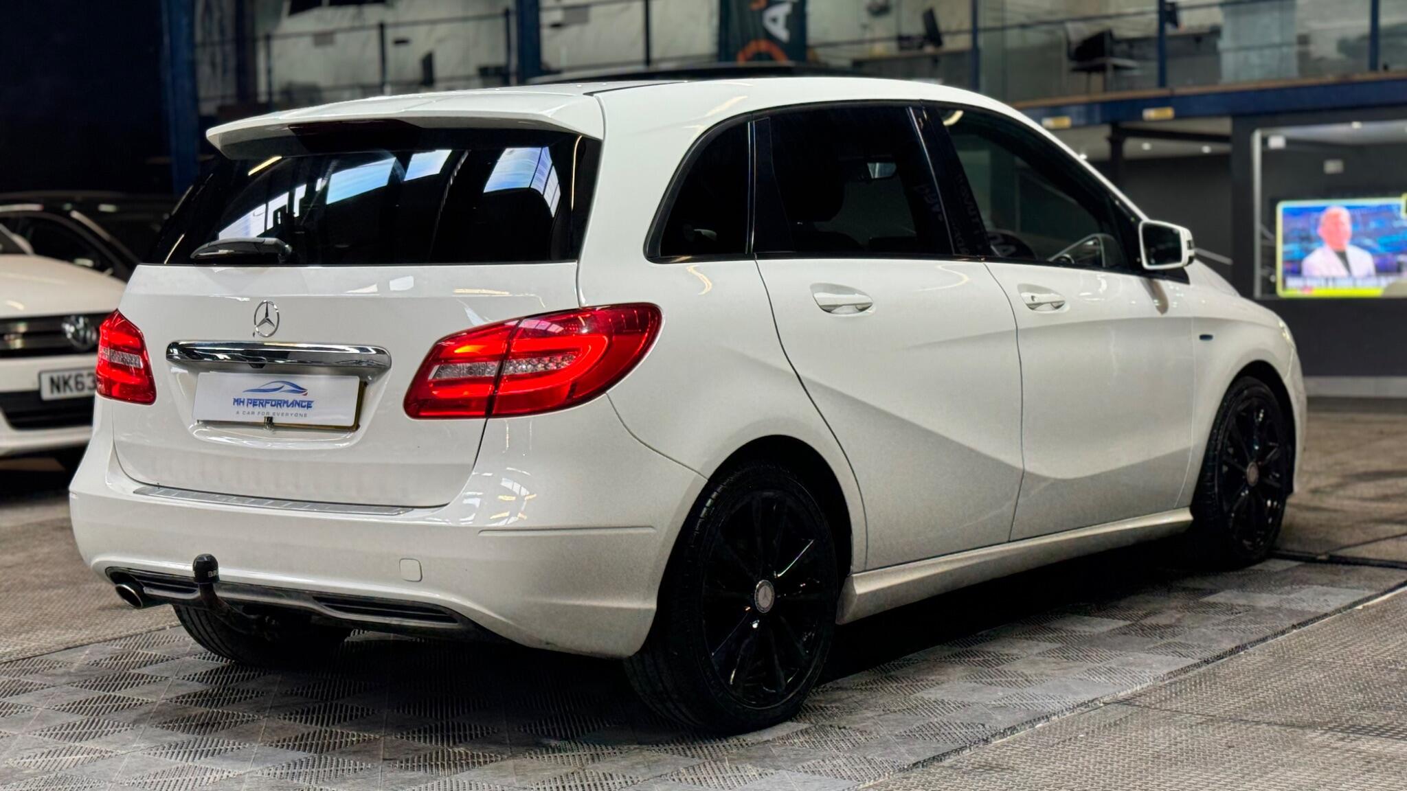 Mercedes-Benz B Class view 36
