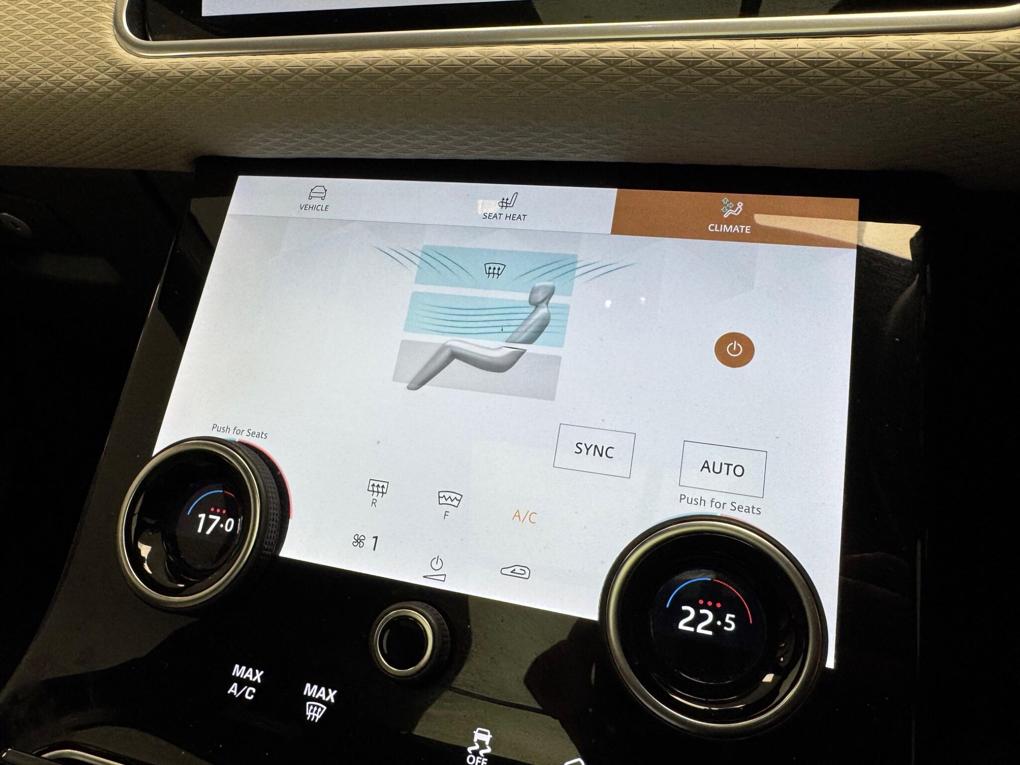 Land Rover Range Rover Velar view 25