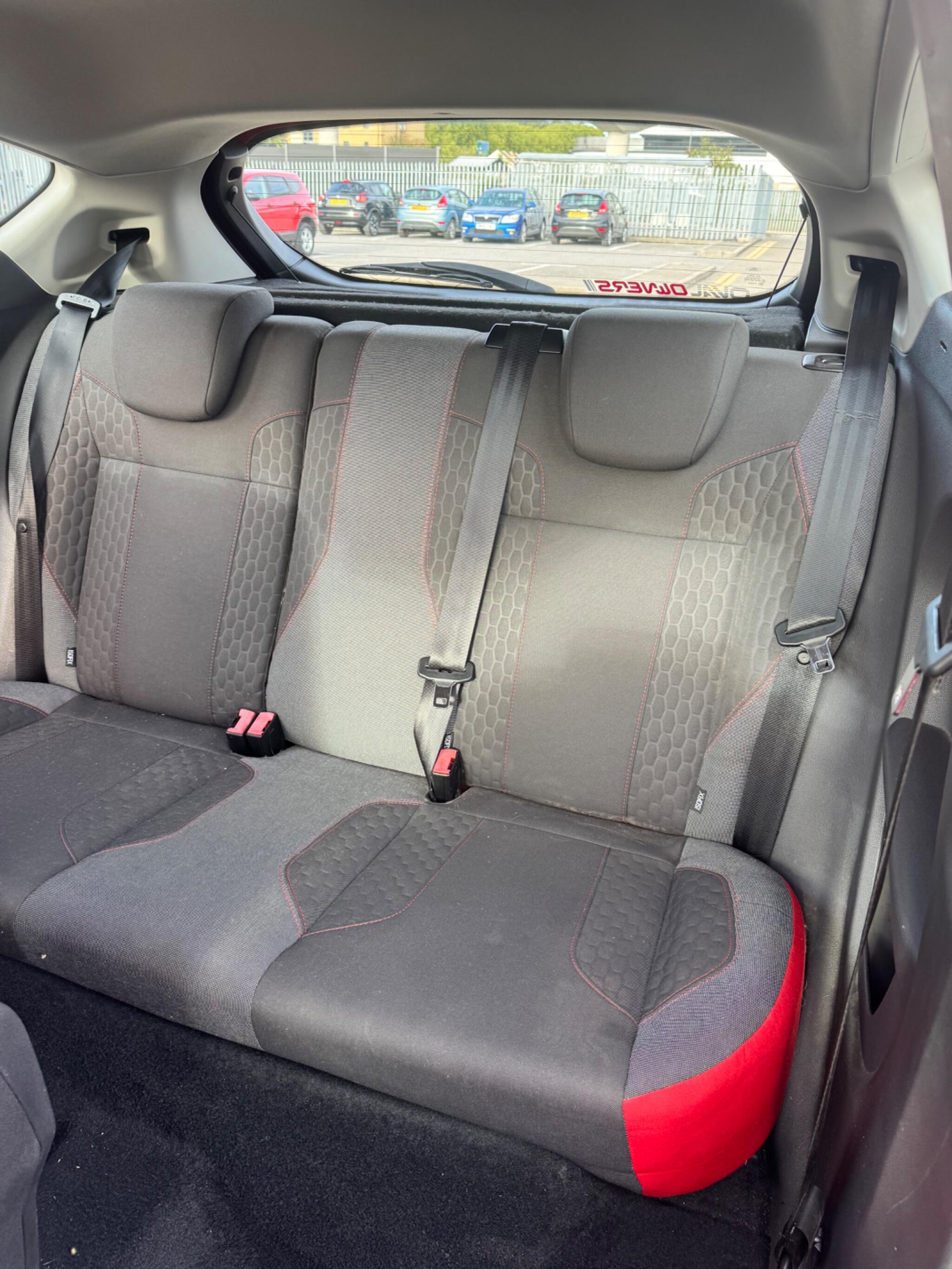 Ford Fiesta view 24