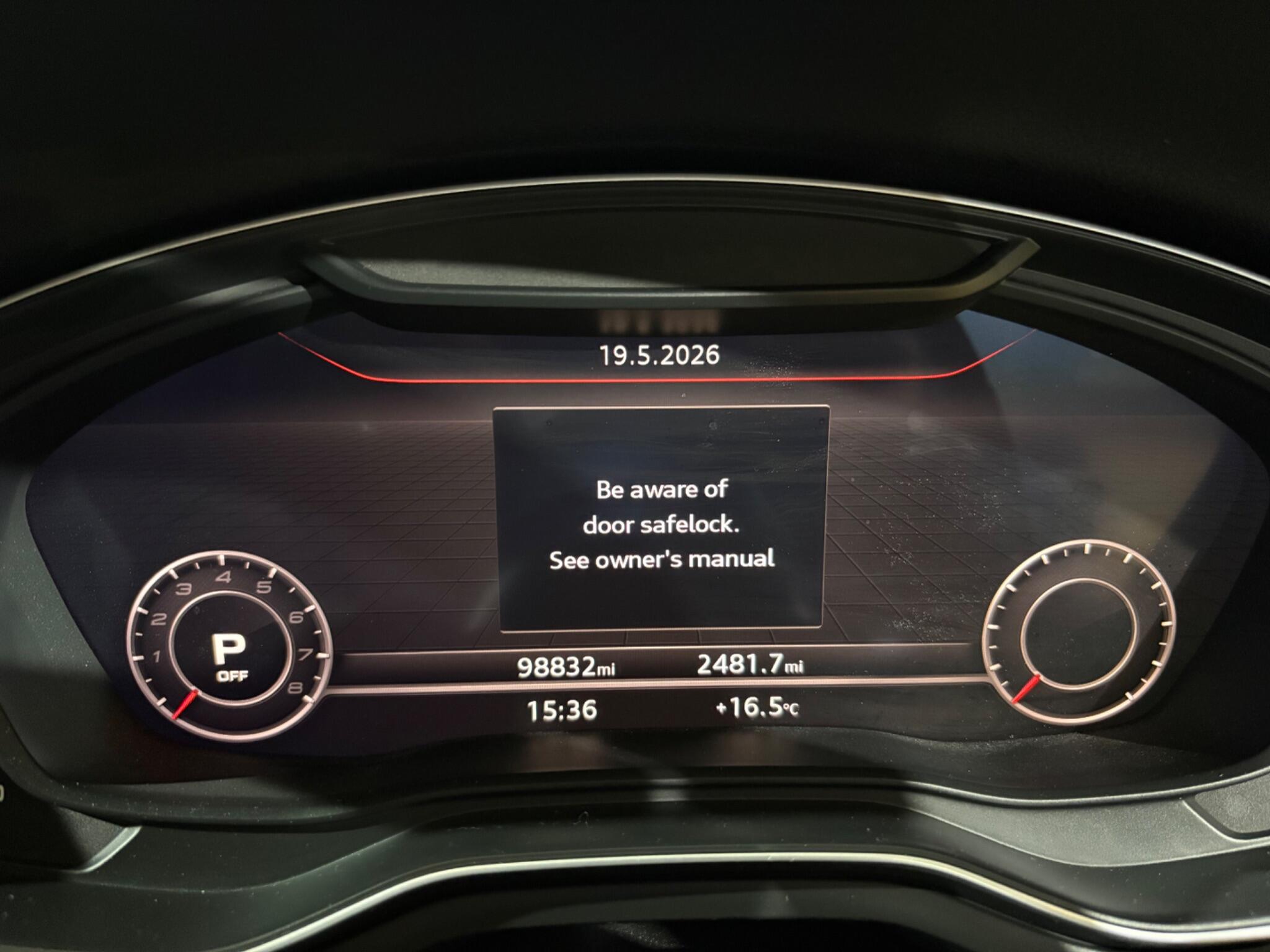 Audi RS4 Avant view 22