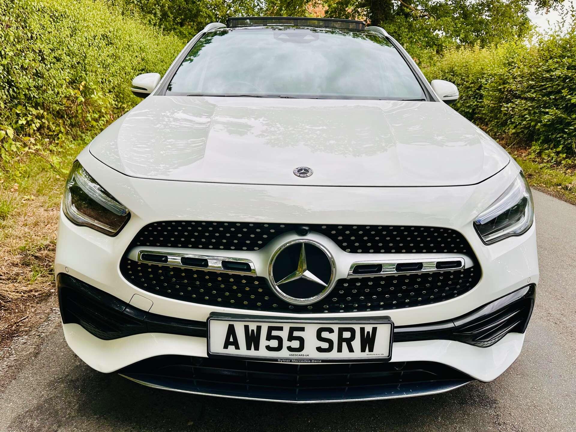 Mercedes-Benz Gla view 29