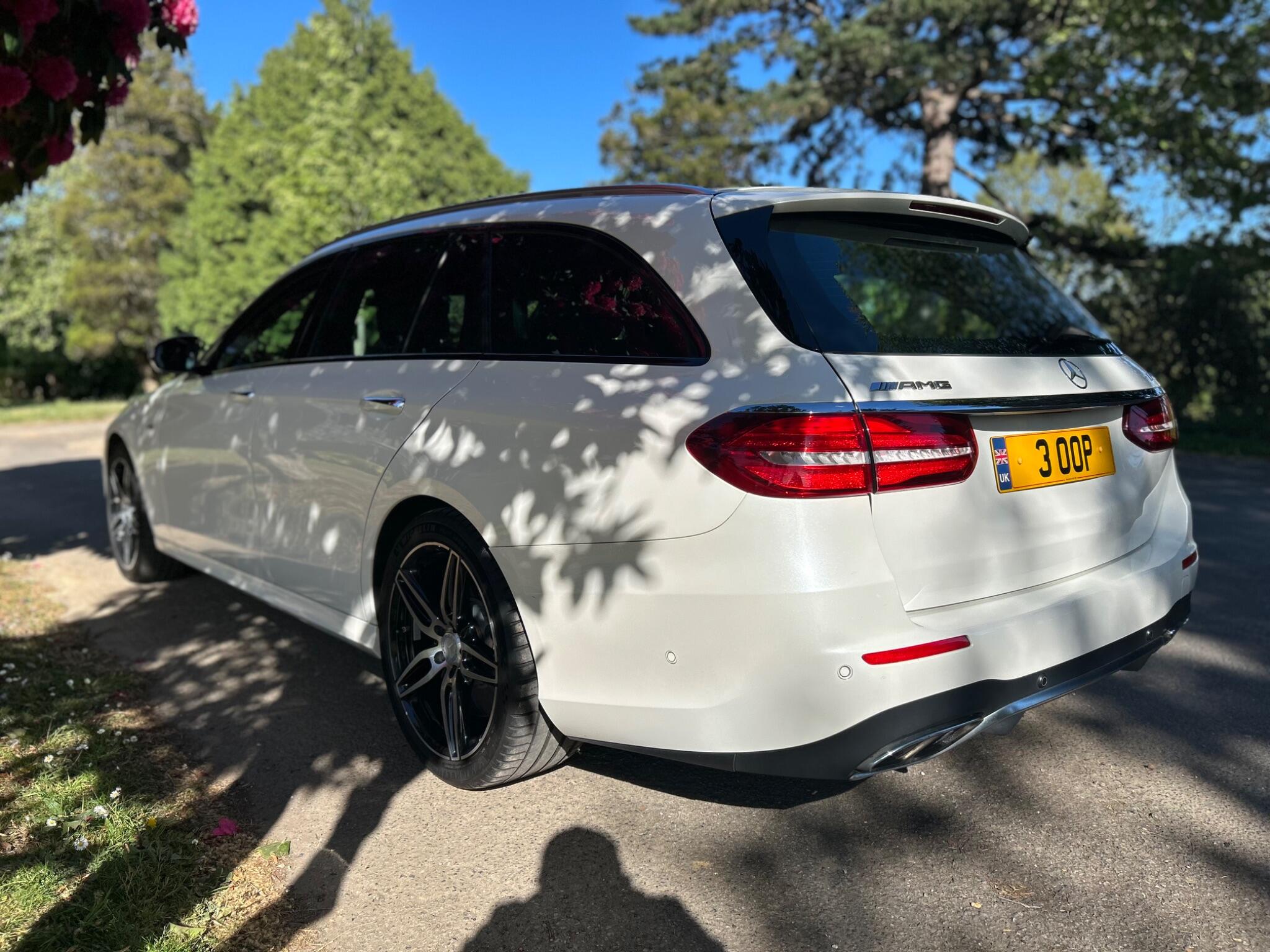 Mercedes-Benz E-Class view 19