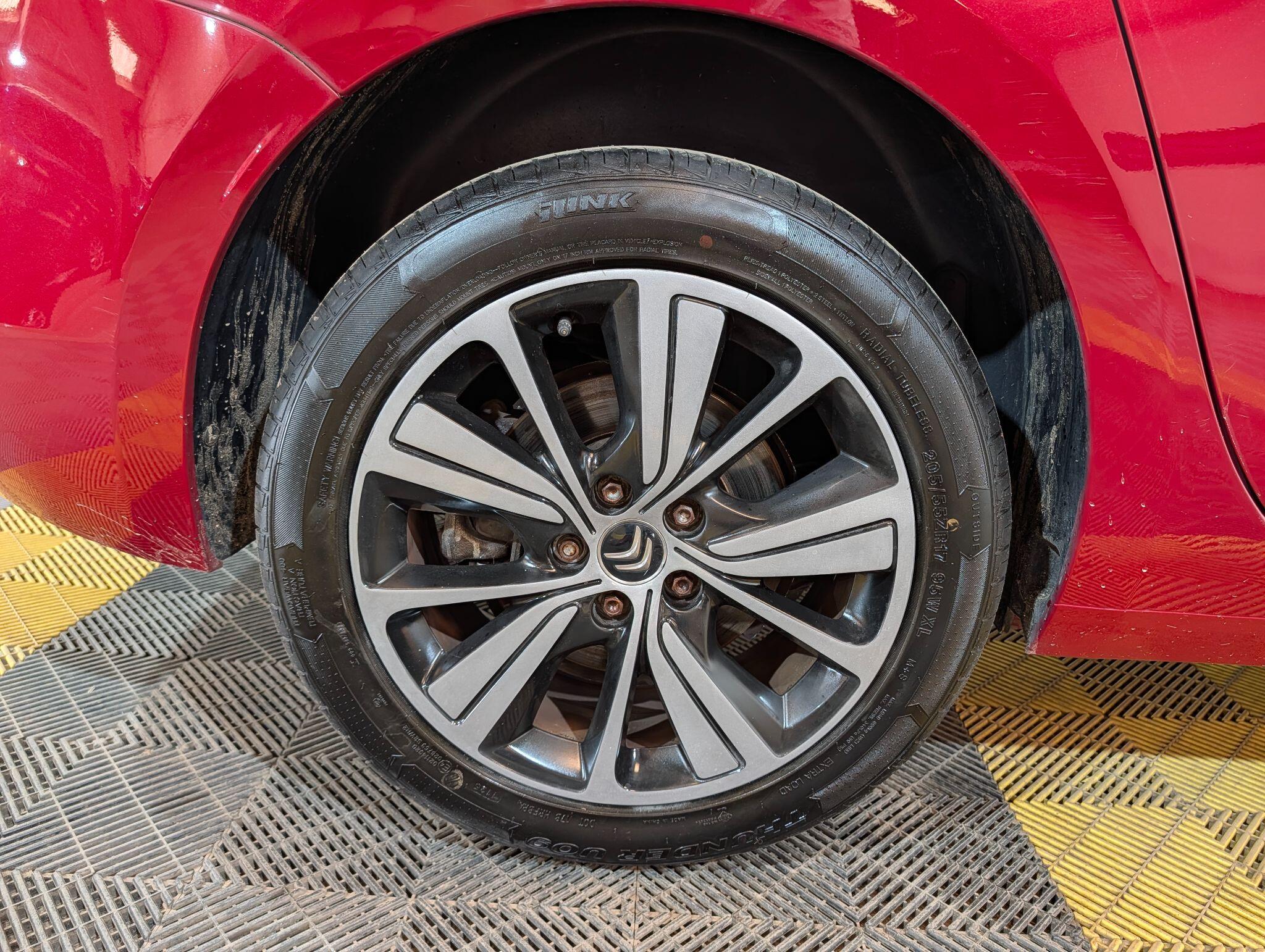 Citroen Grand C4 Picasso view 43