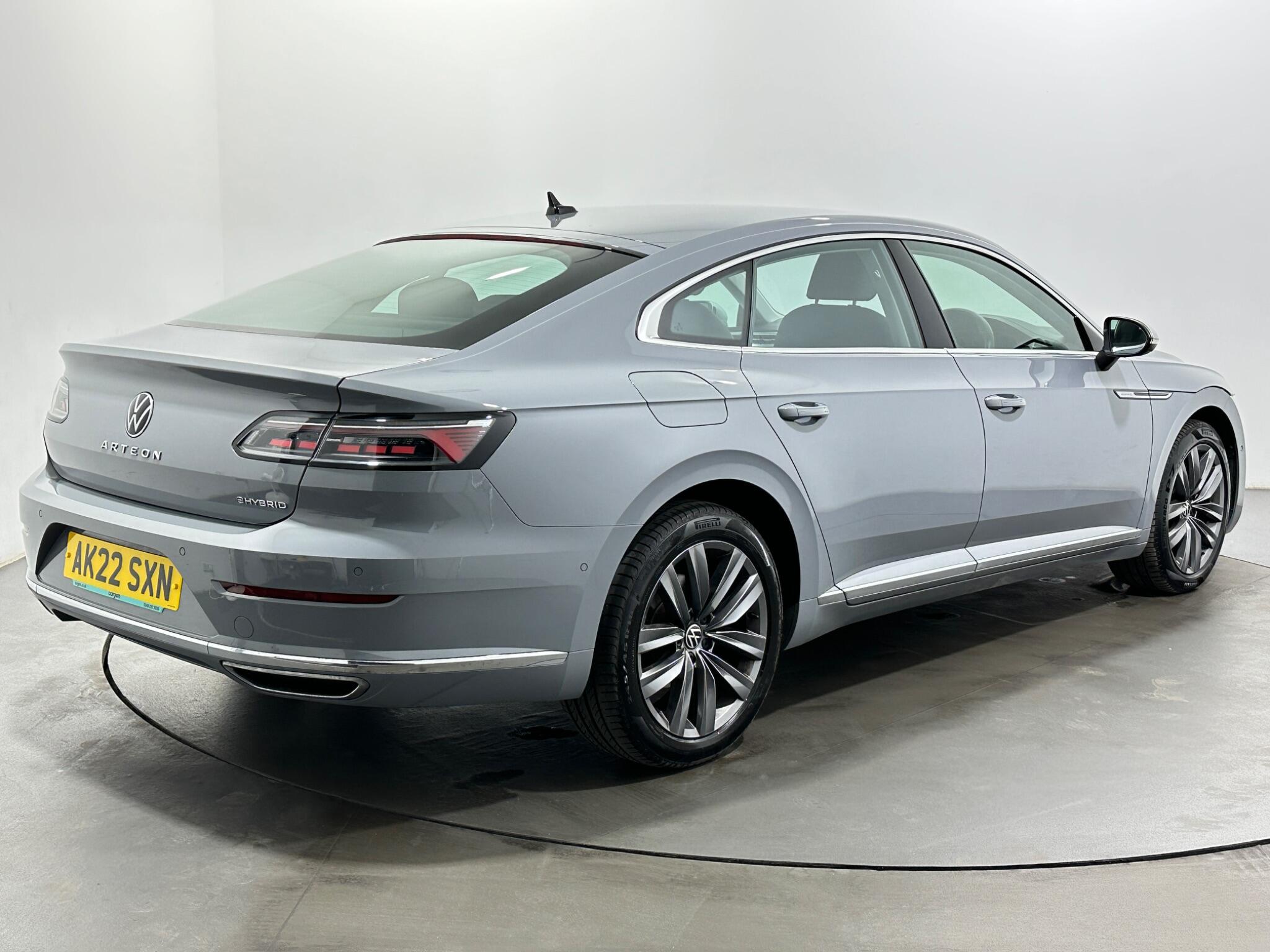 Volkswagen Arteon view 8
