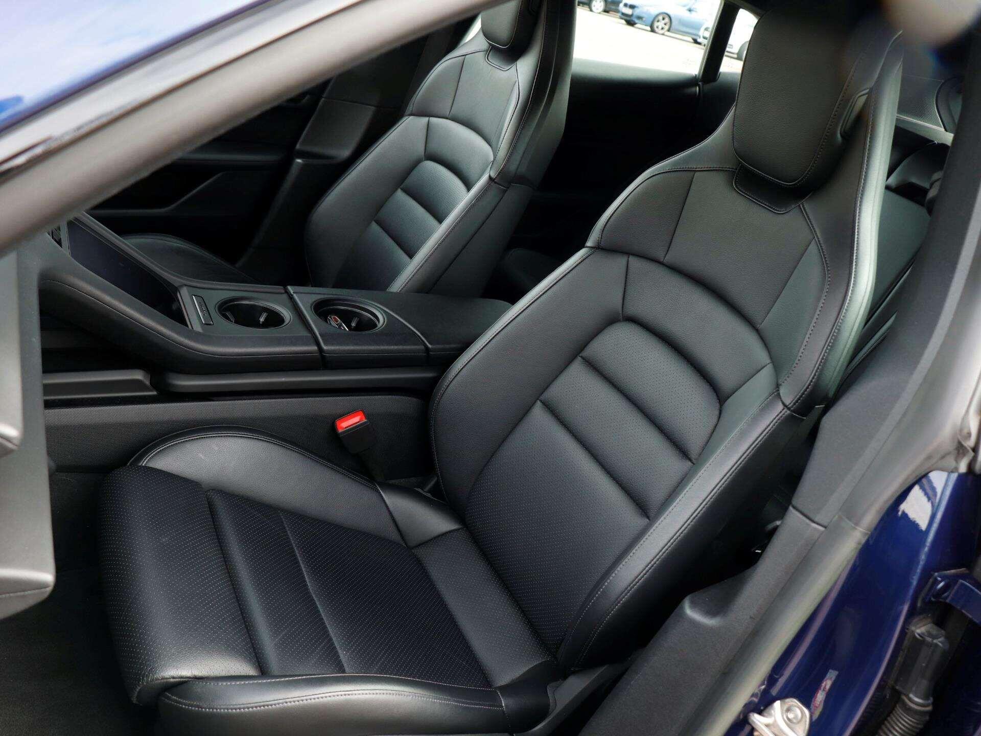 Porsche Taycan view 24