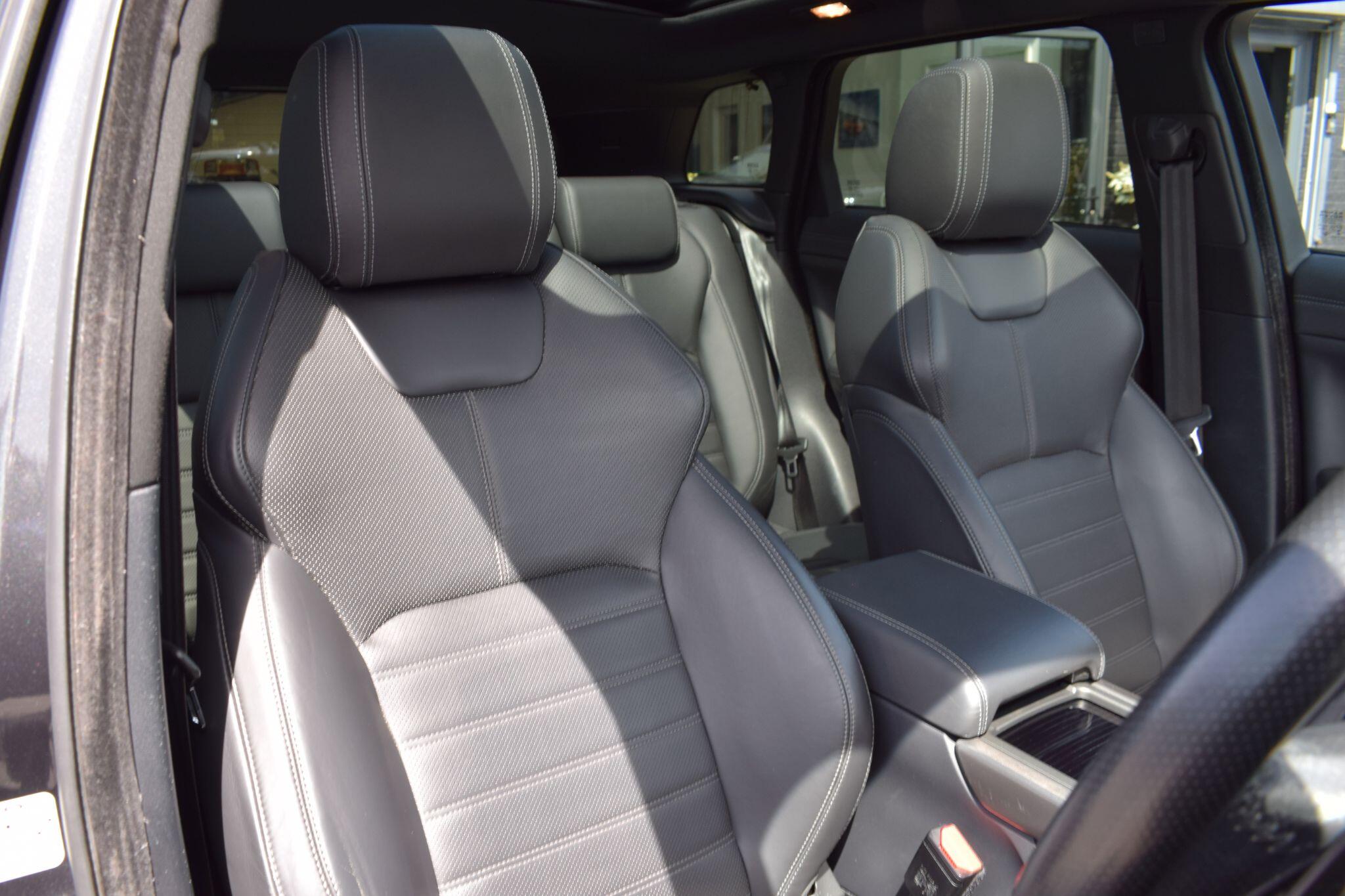 Land Rover Range Rover Evoque view 9