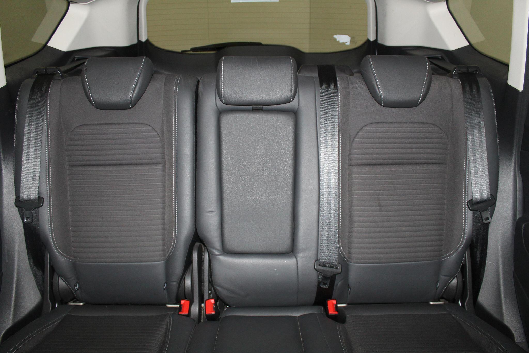 Ford Kuga view 46