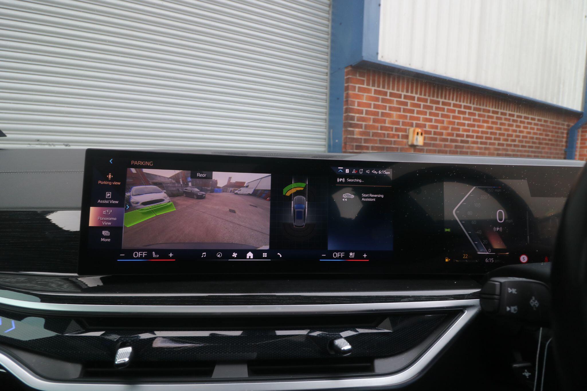 BMW X5 view 16