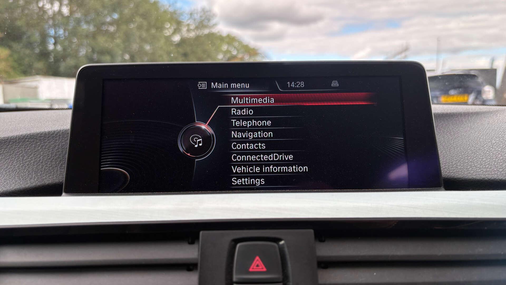 BMW 4 Series view 24