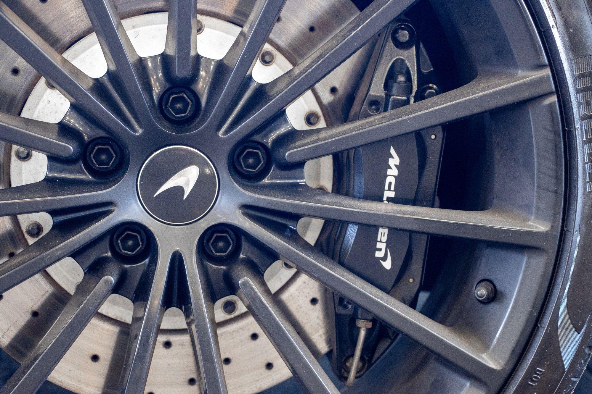 Mclaren GT view 32