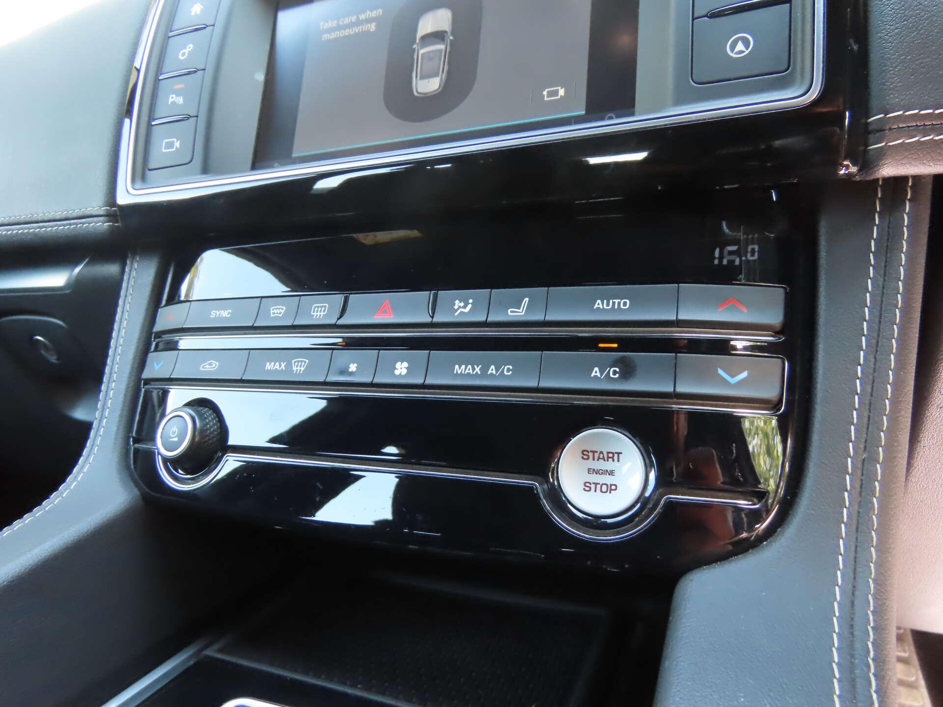 Jaguar F-Pace view 13