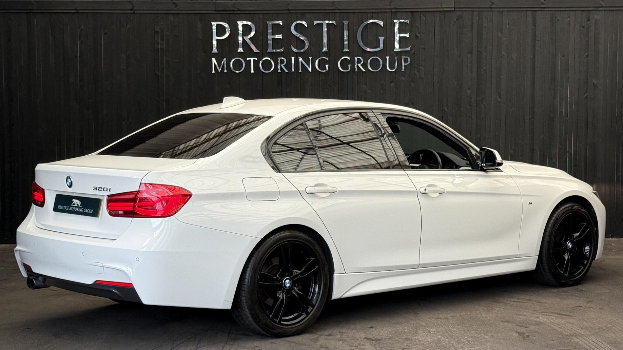 BMW 3 Series view 12