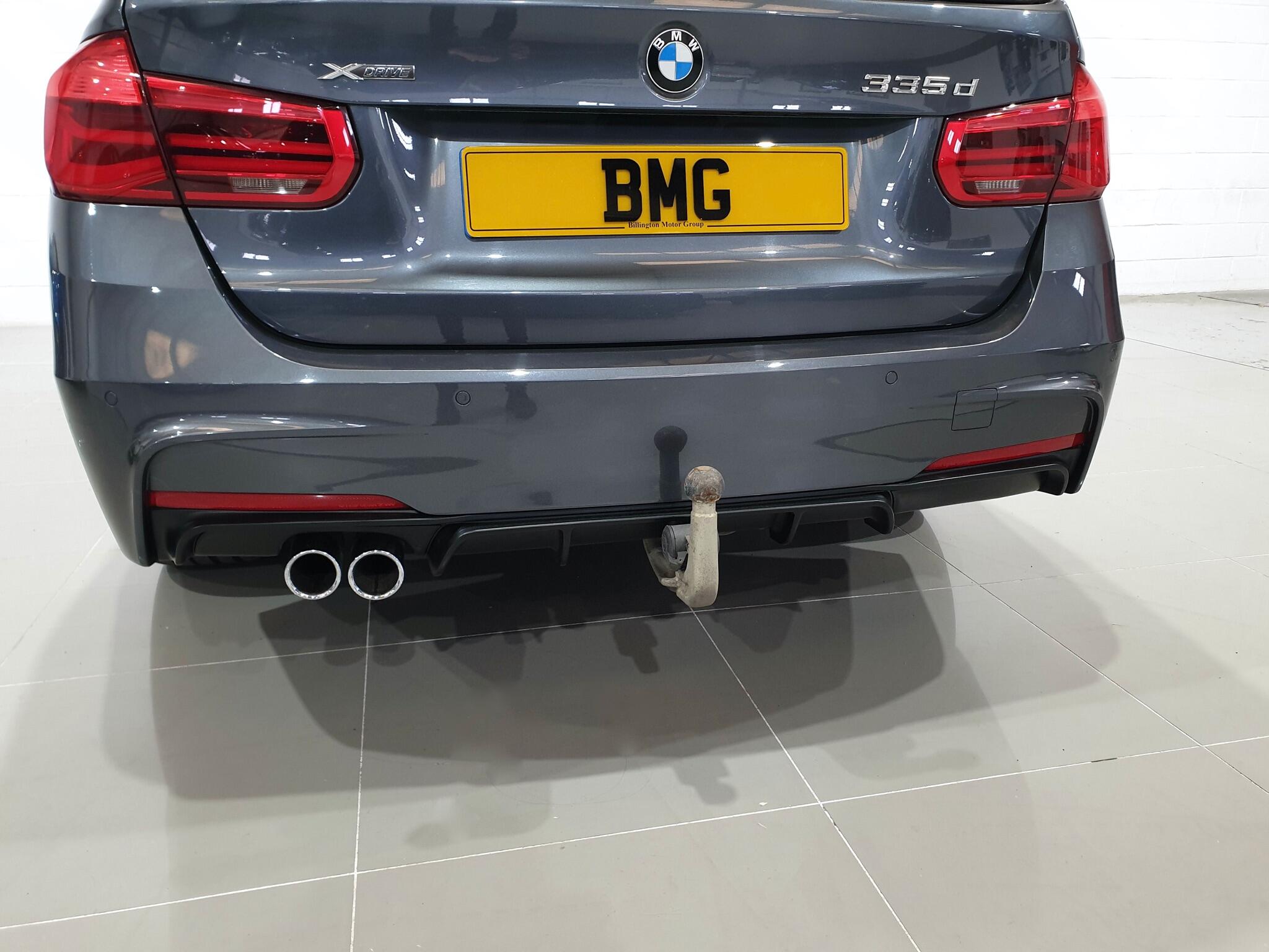 BMW 3 Series view 39