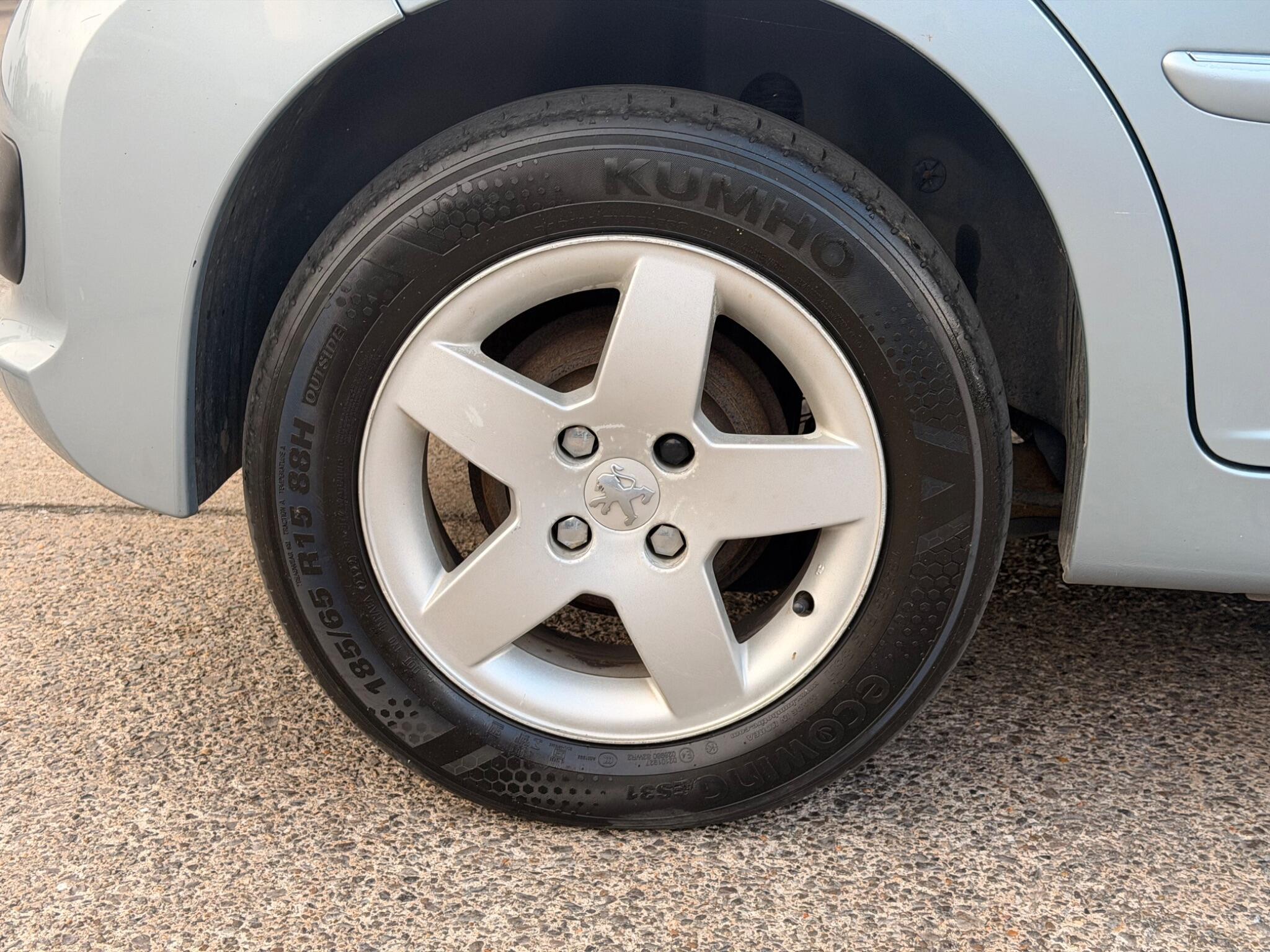 Peugeot 207 view 42