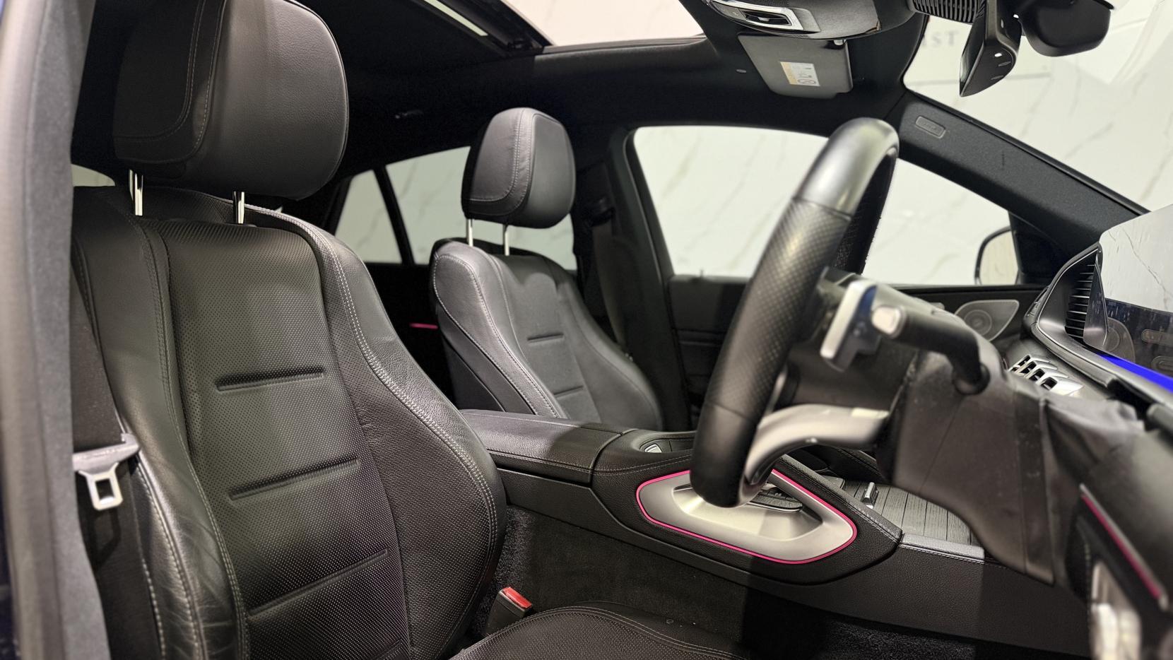 Mercedes-Benz Gle view 3