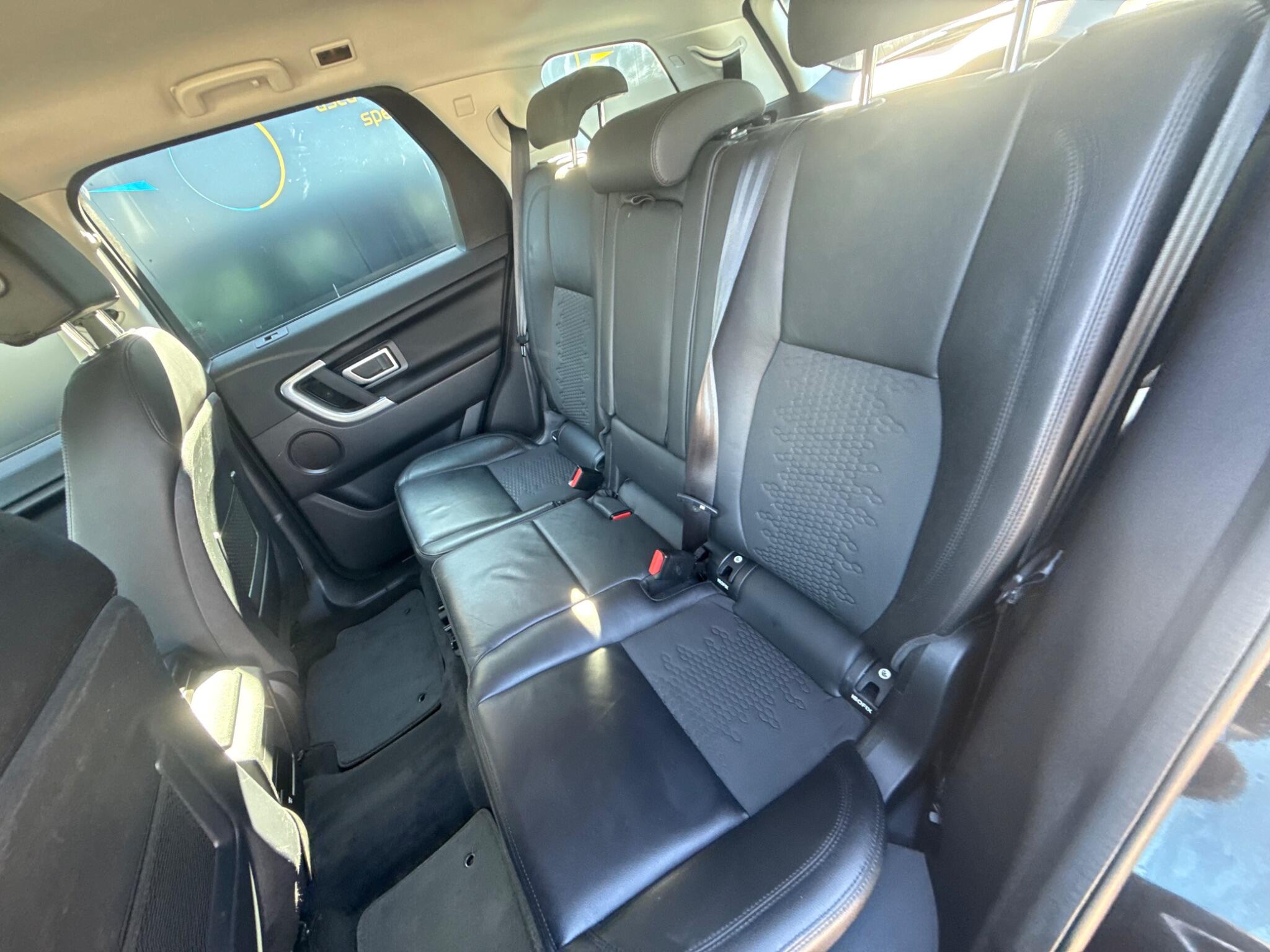 Land Rover Discovery Sport view 25