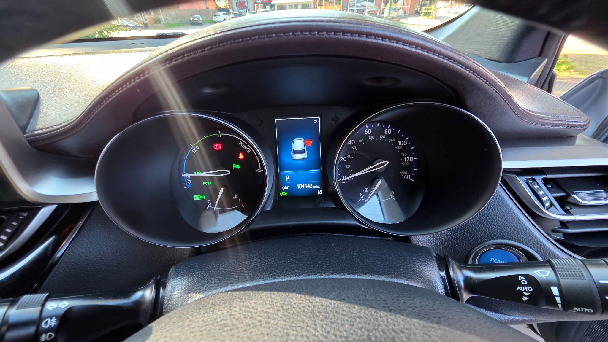 Toyota C-HR view 29