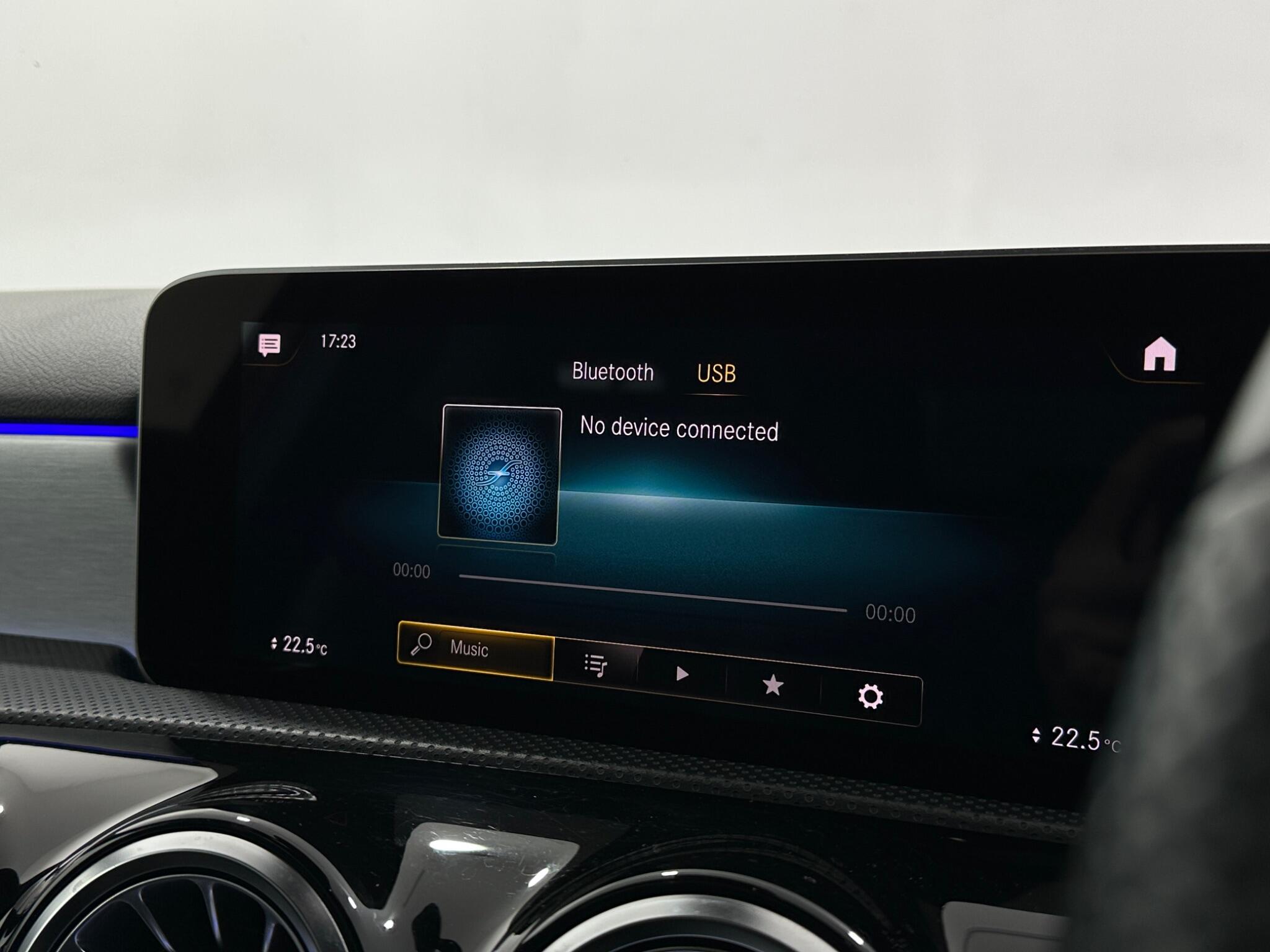 Mercedes-Benz A-Class view 26