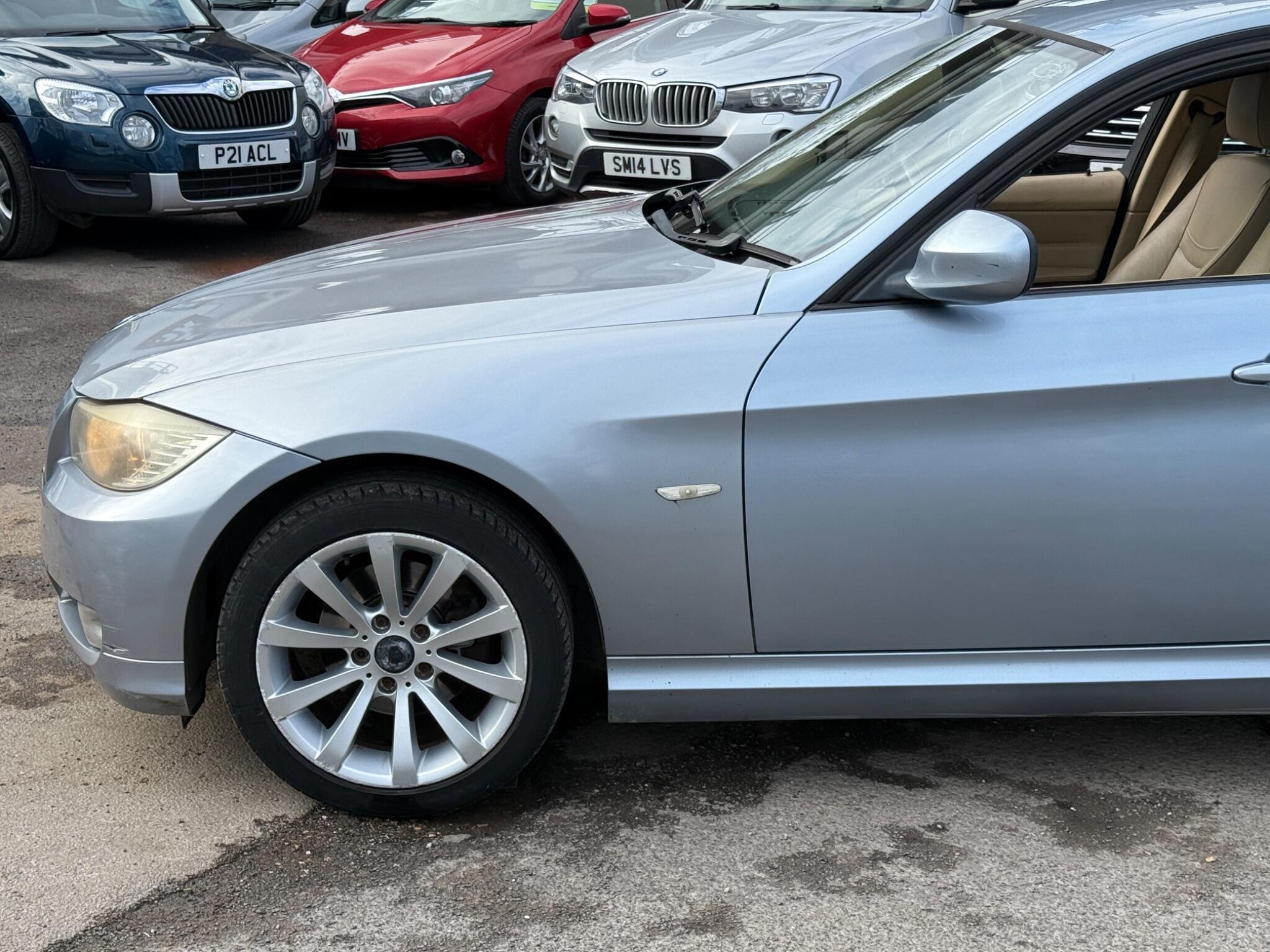 BMW 3 Series - Image 10