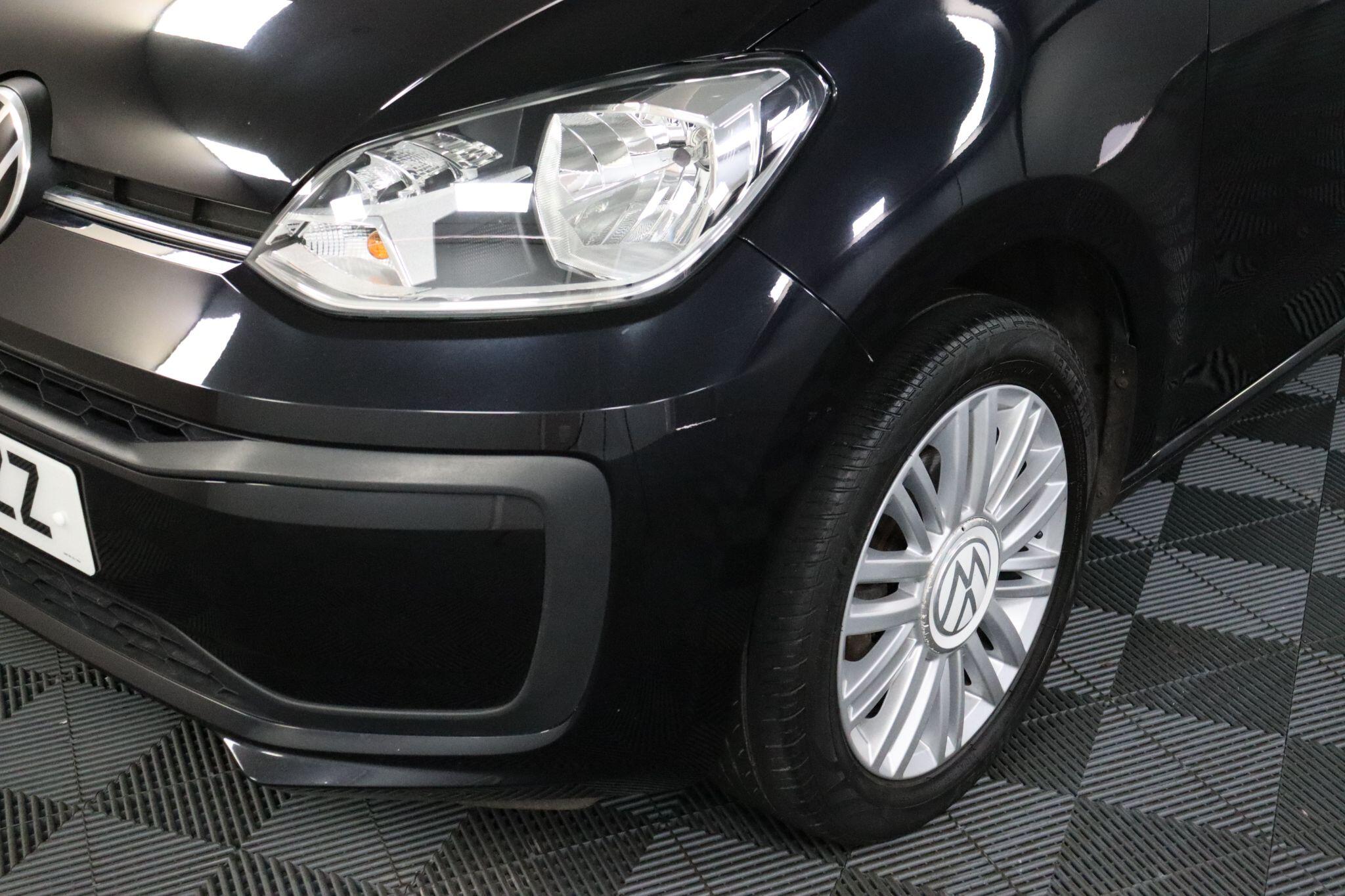Volkswagen Up! view 31