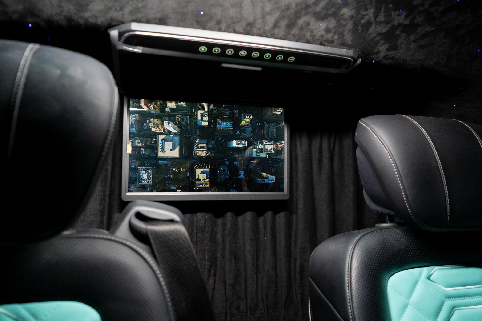 Mercedes-Benz V-Class view 3
