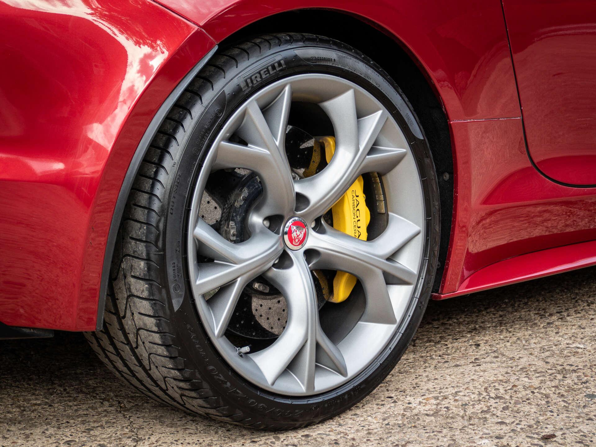 Jaguar F-Type view 3