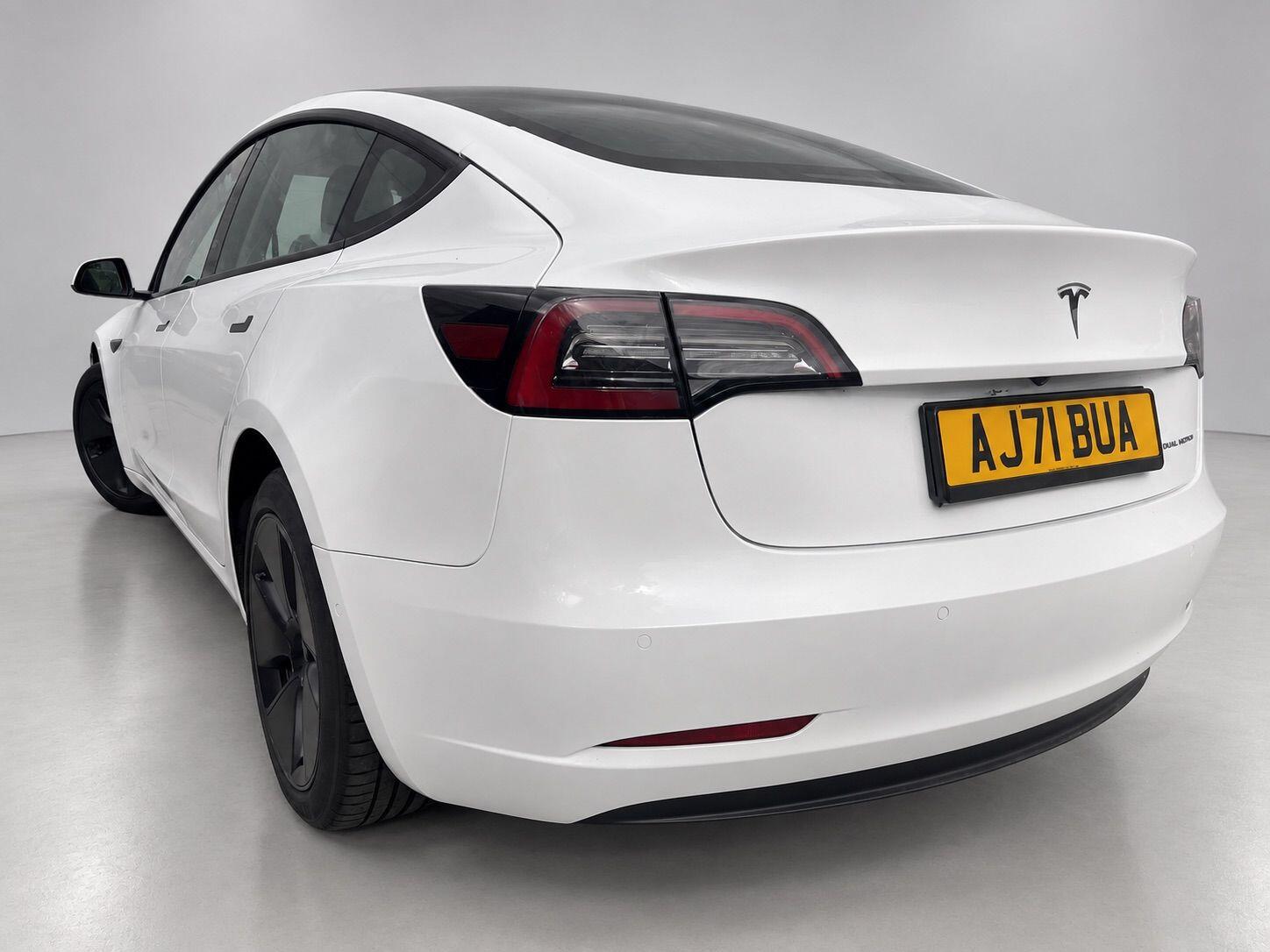 Tesla Model 3 view 11