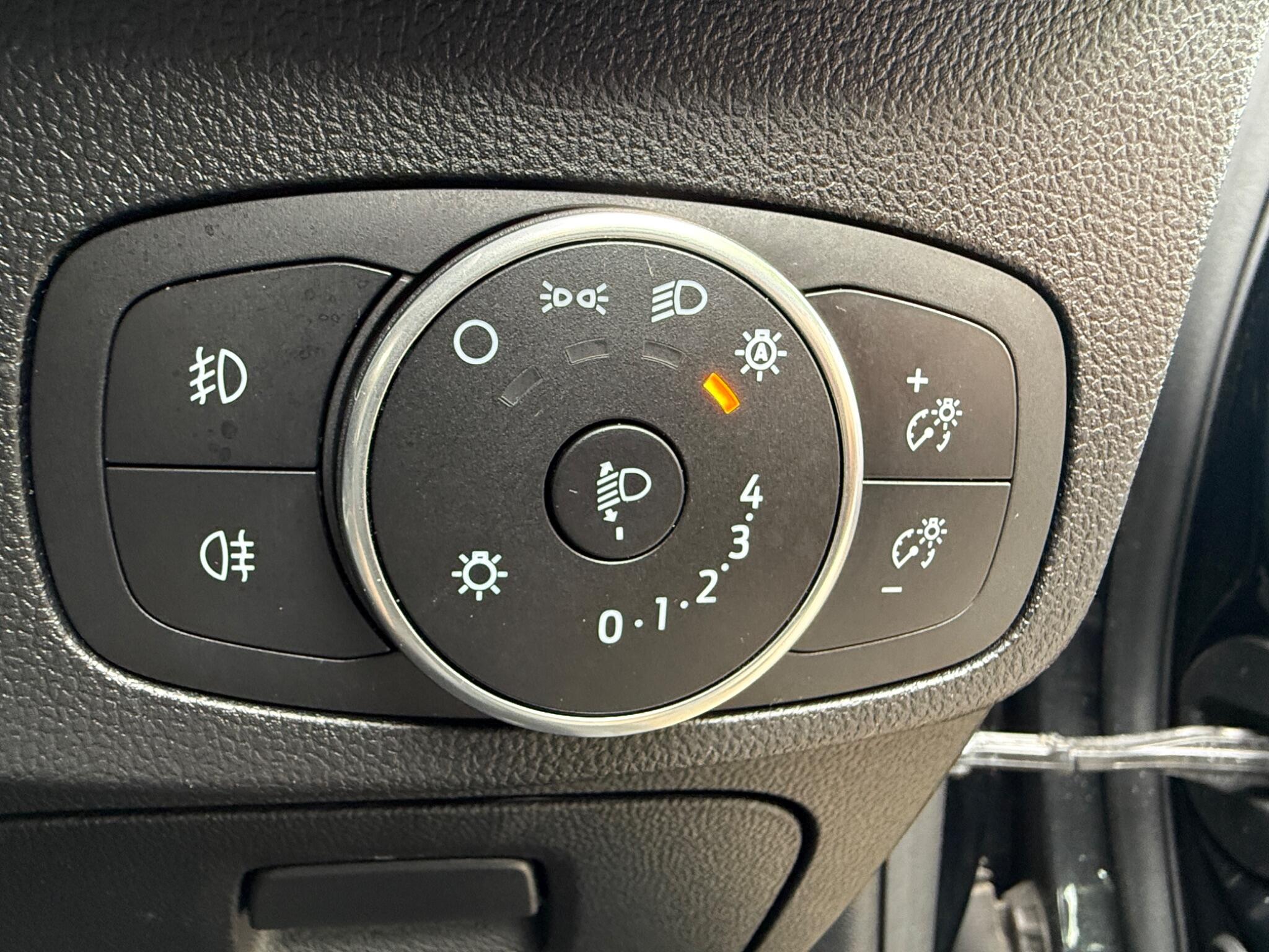 2019 Ford Focus image 29