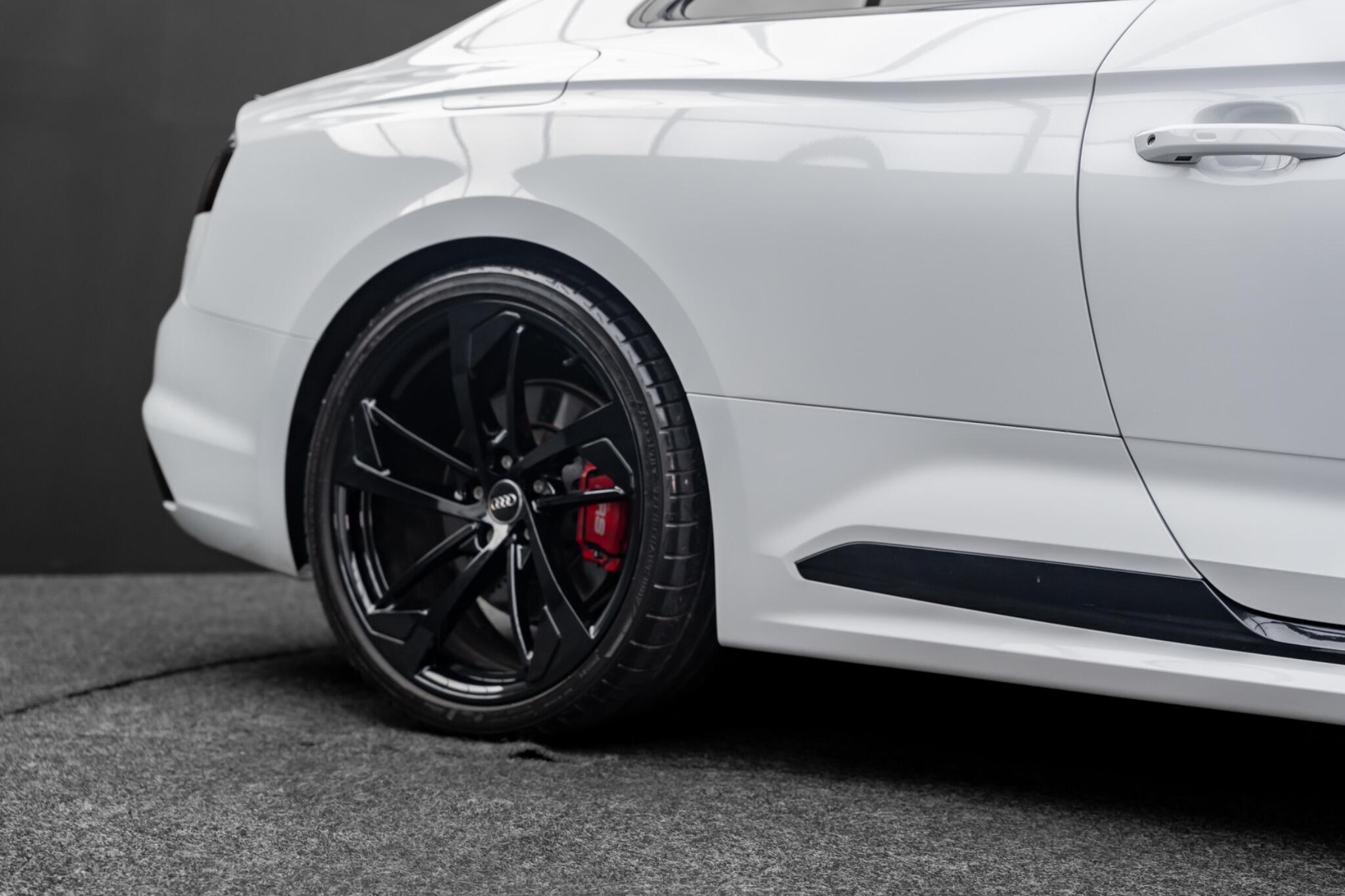 Audi RS5 view 34