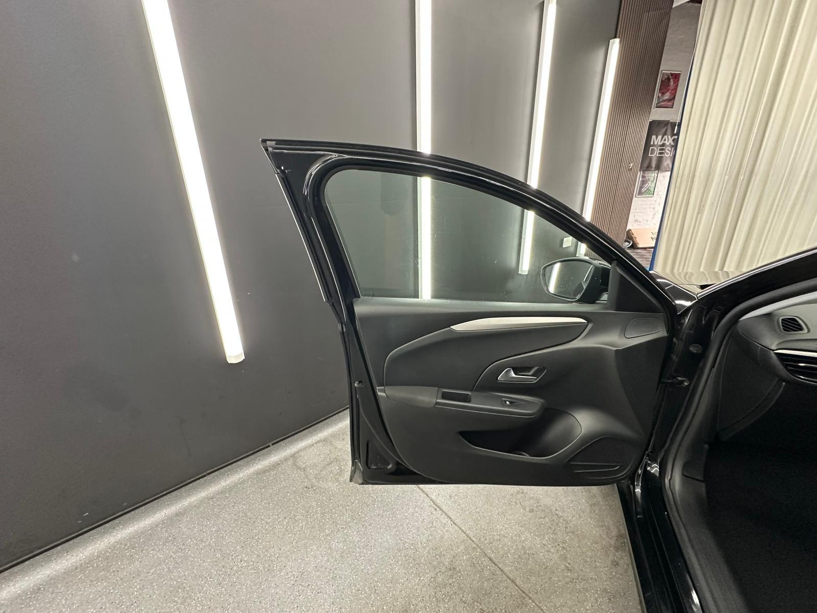 Vauxhall Corsa view 17