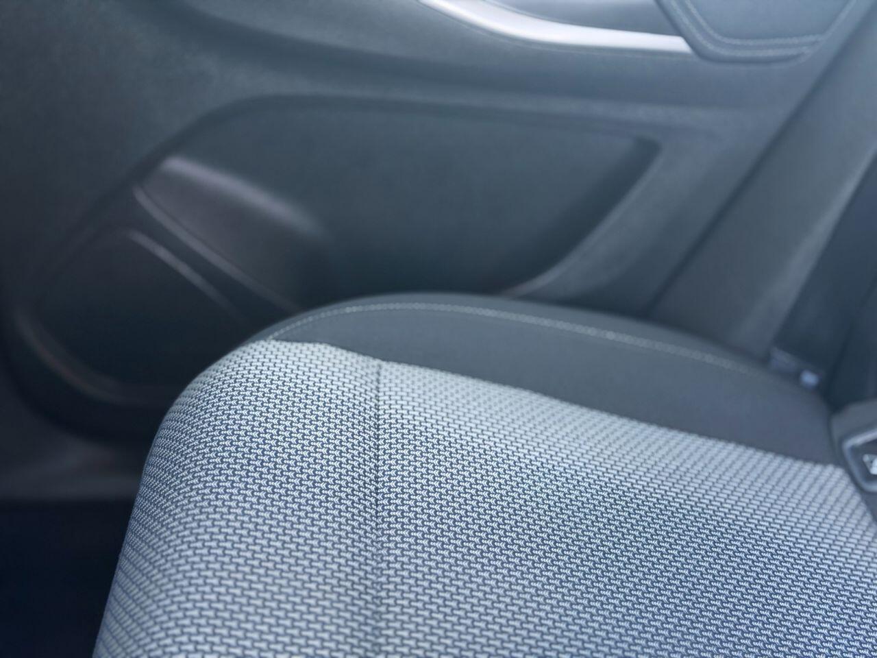 Vauxhall Grandland X view 95