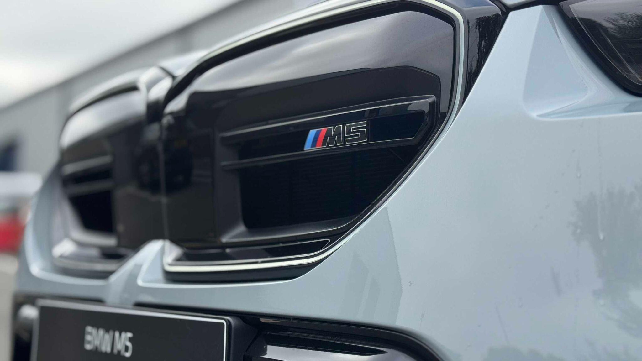 BMW M5 view 46
