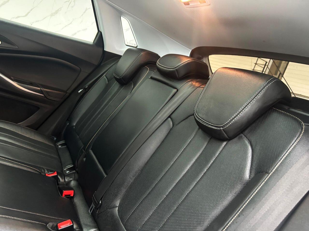 Vauxhall Grandland X view 21
