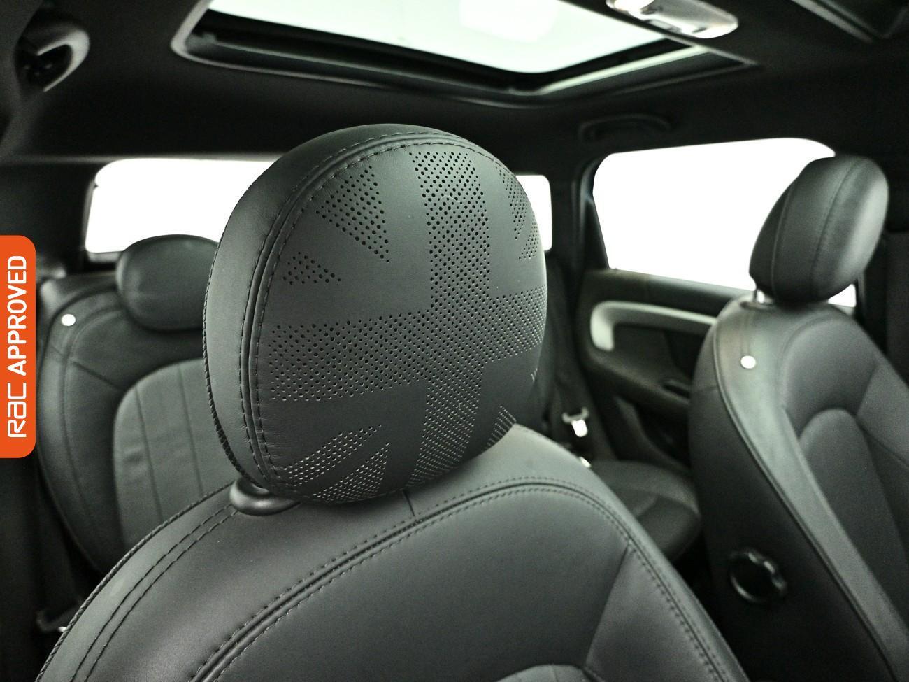MINI Countryman view 24