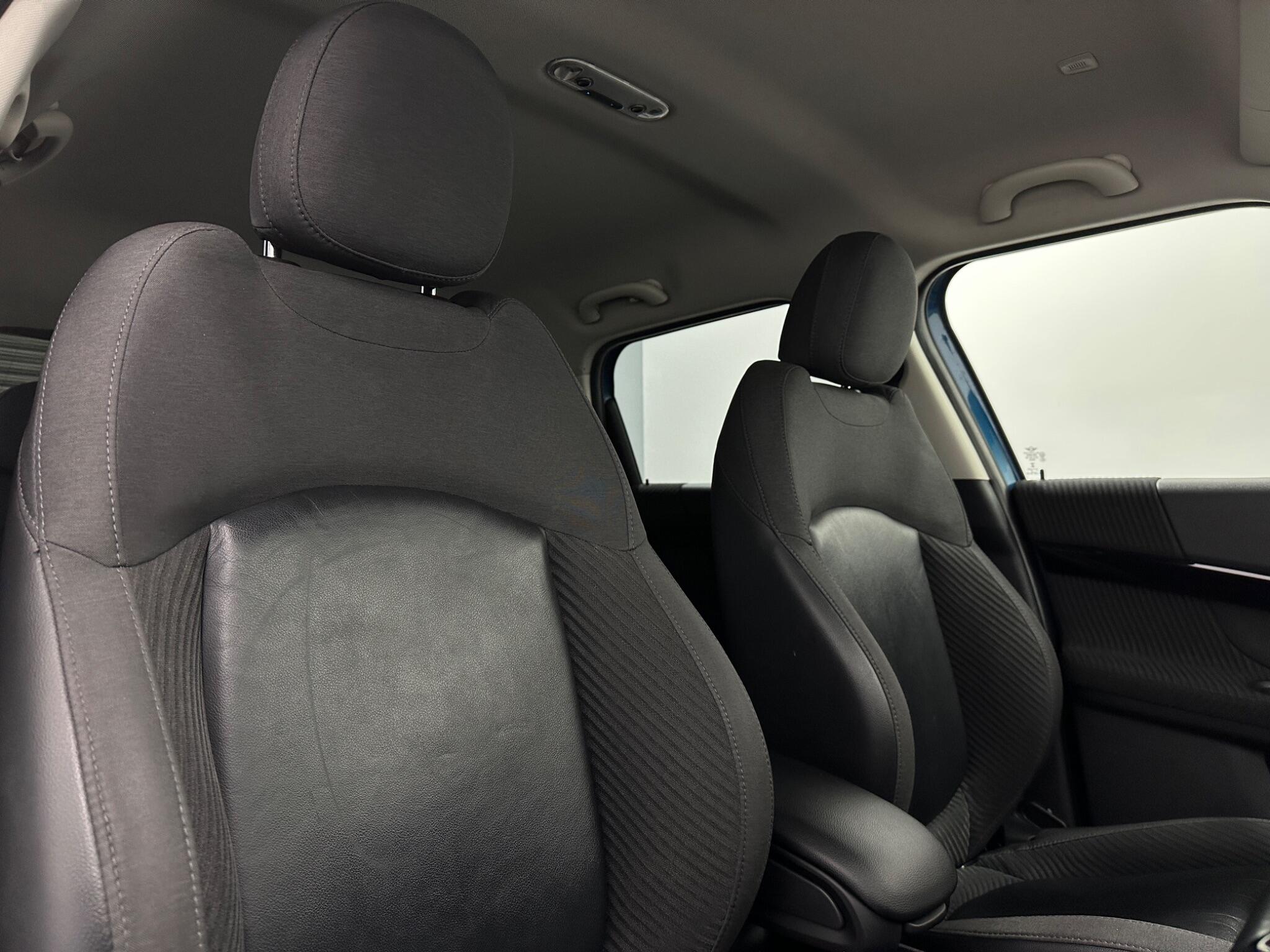 Mini Countryman view 34