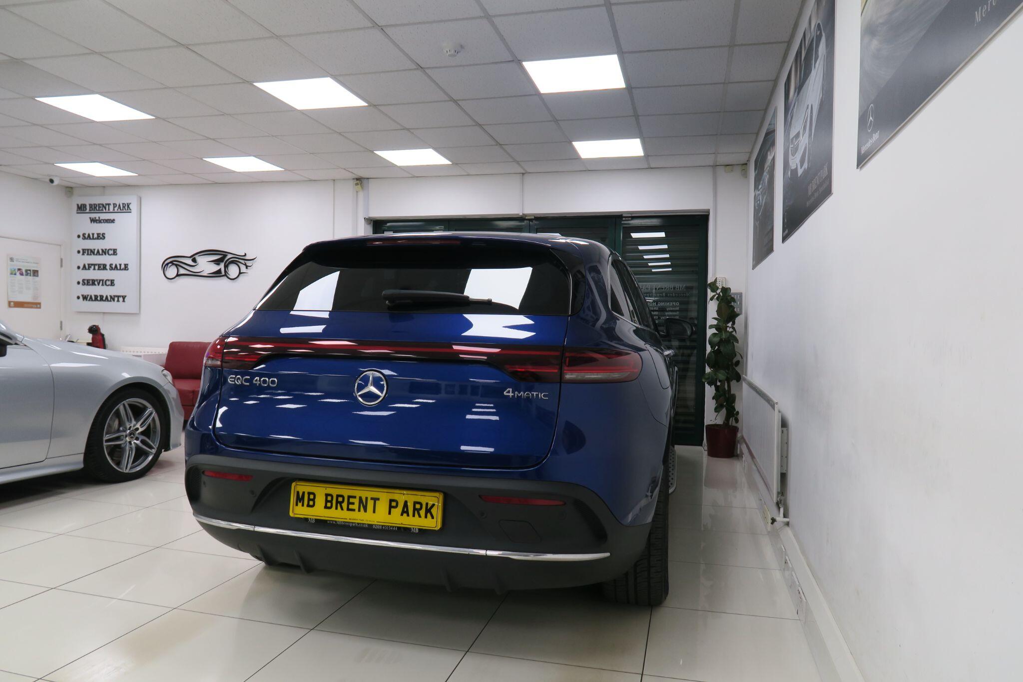 Mercedes-Benz EQC view 7