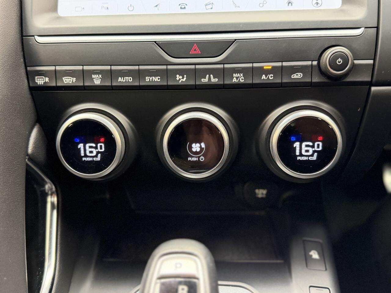 Jaguar E-Pace view 47