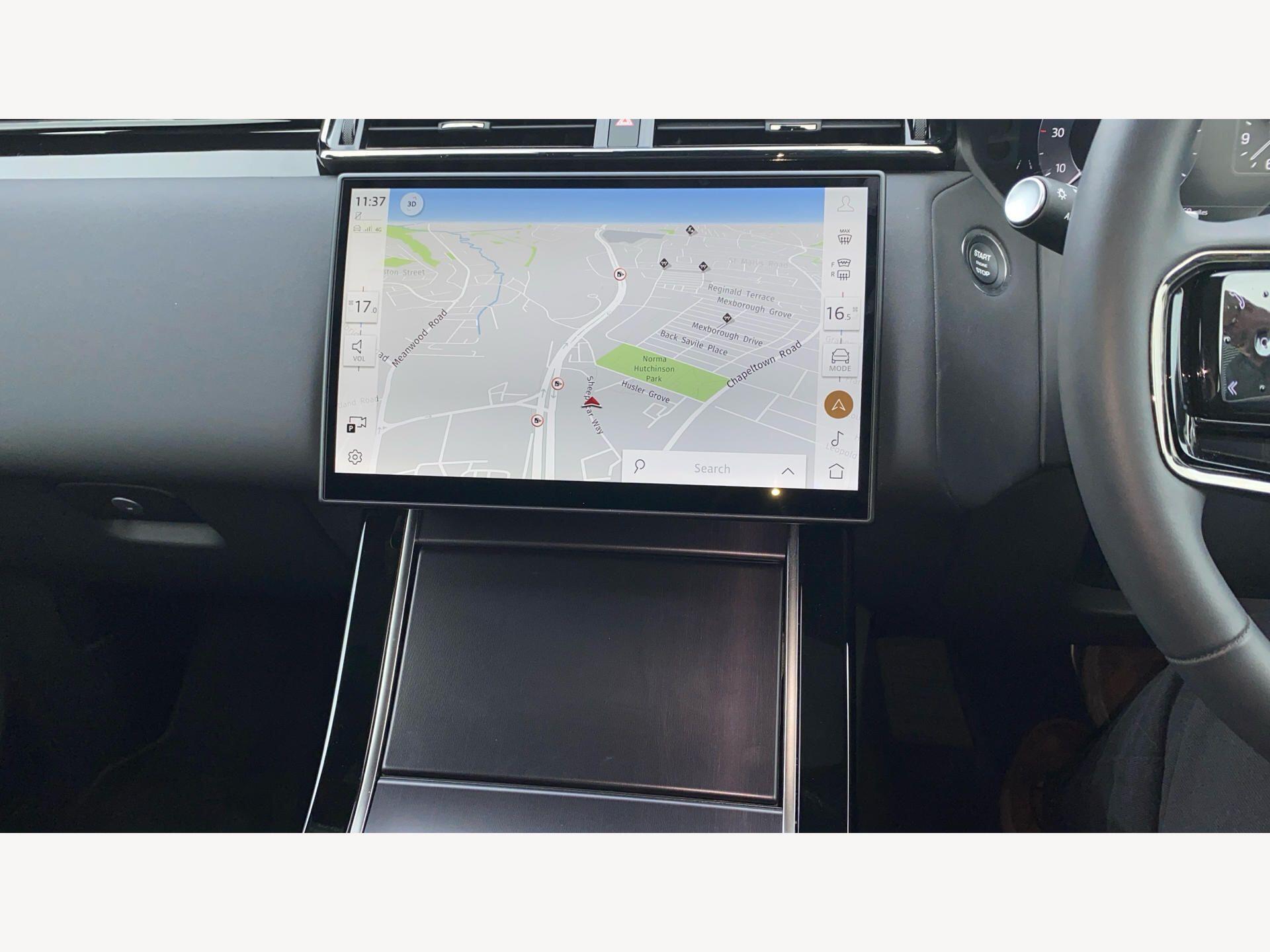 Land Rover Range Rover Velar view 17
