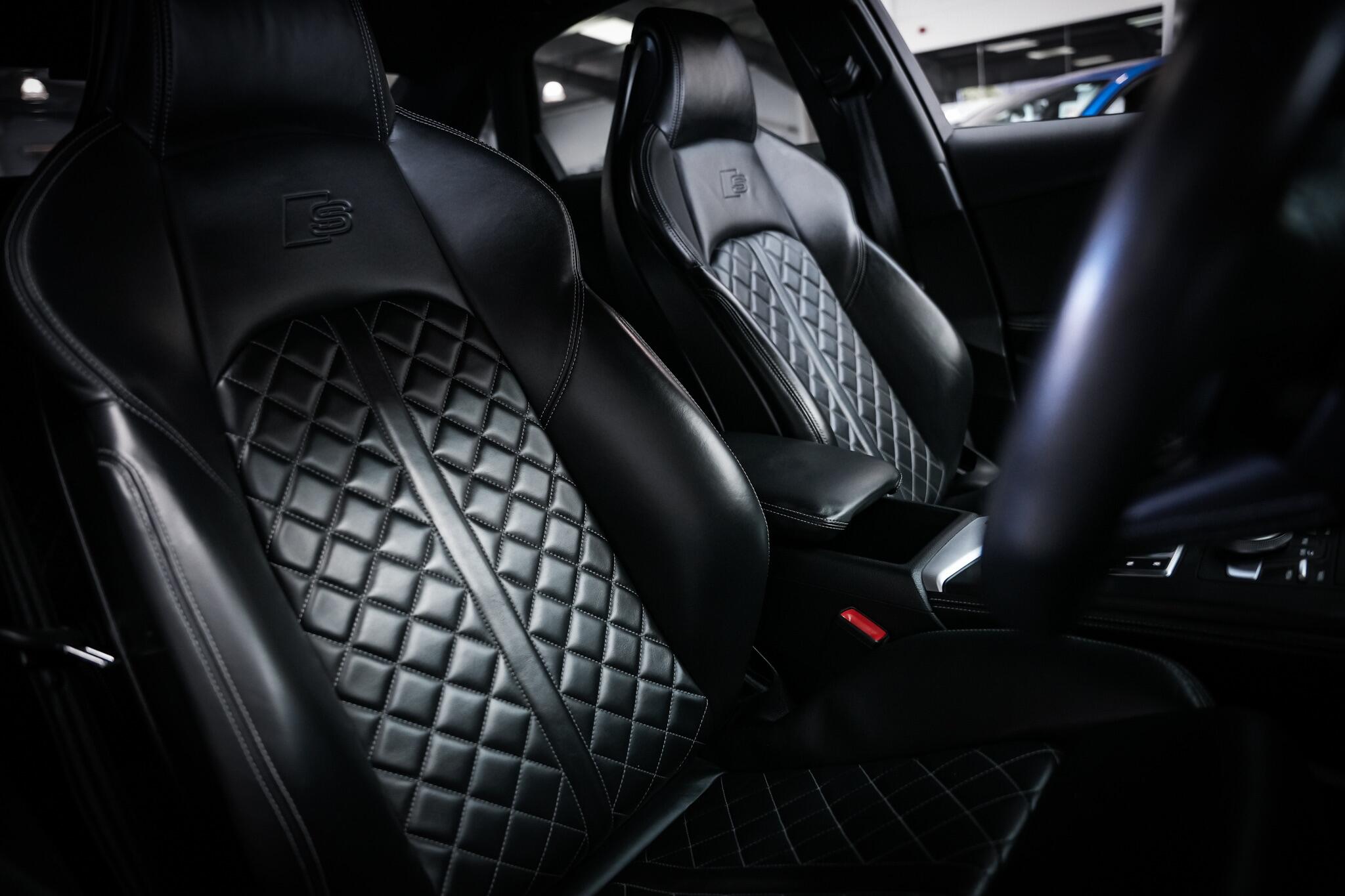 Audi S4 view 17