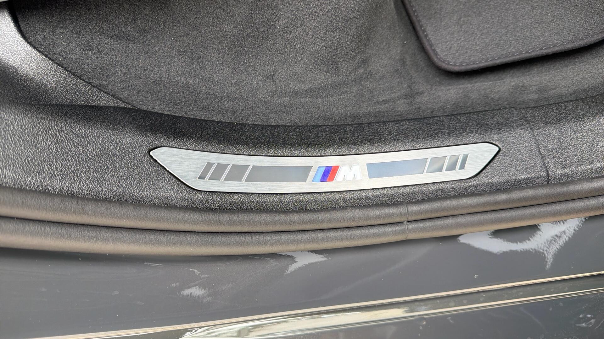 BMW X6 view 29