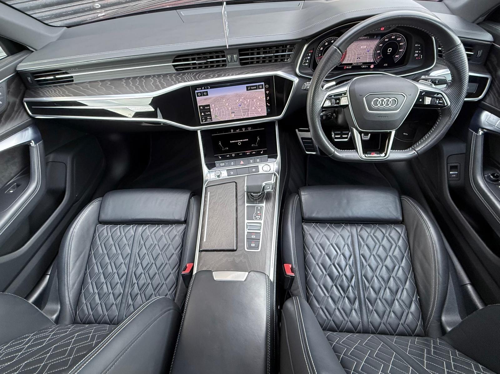 Audi A6 Saloon view 50