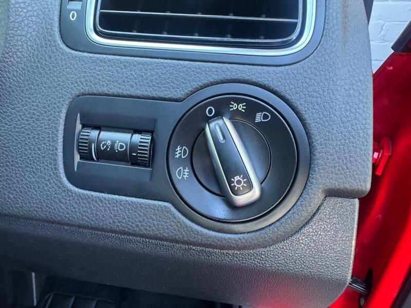 Volkswagen Polo view 33