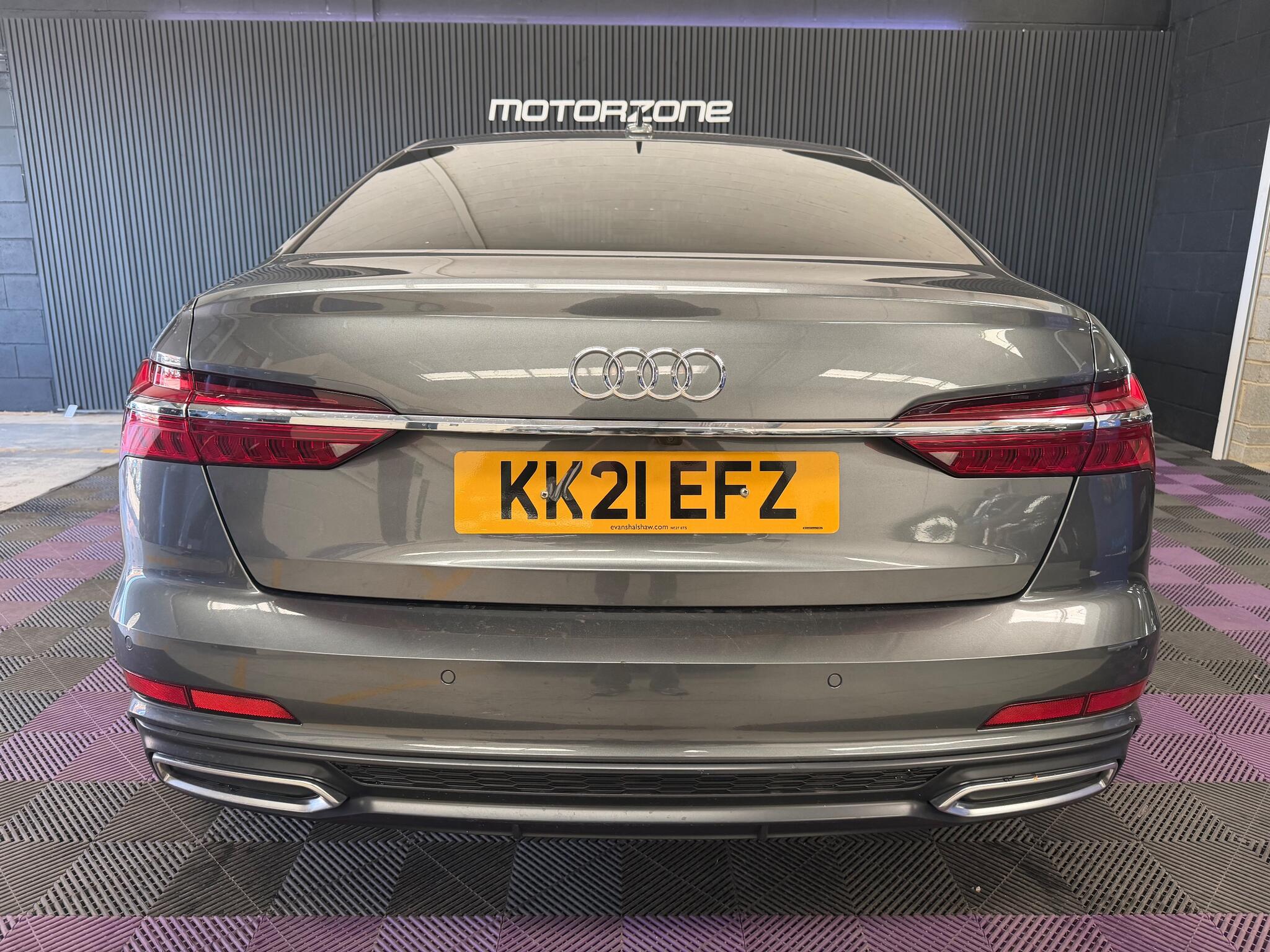 Audi A6 view 8