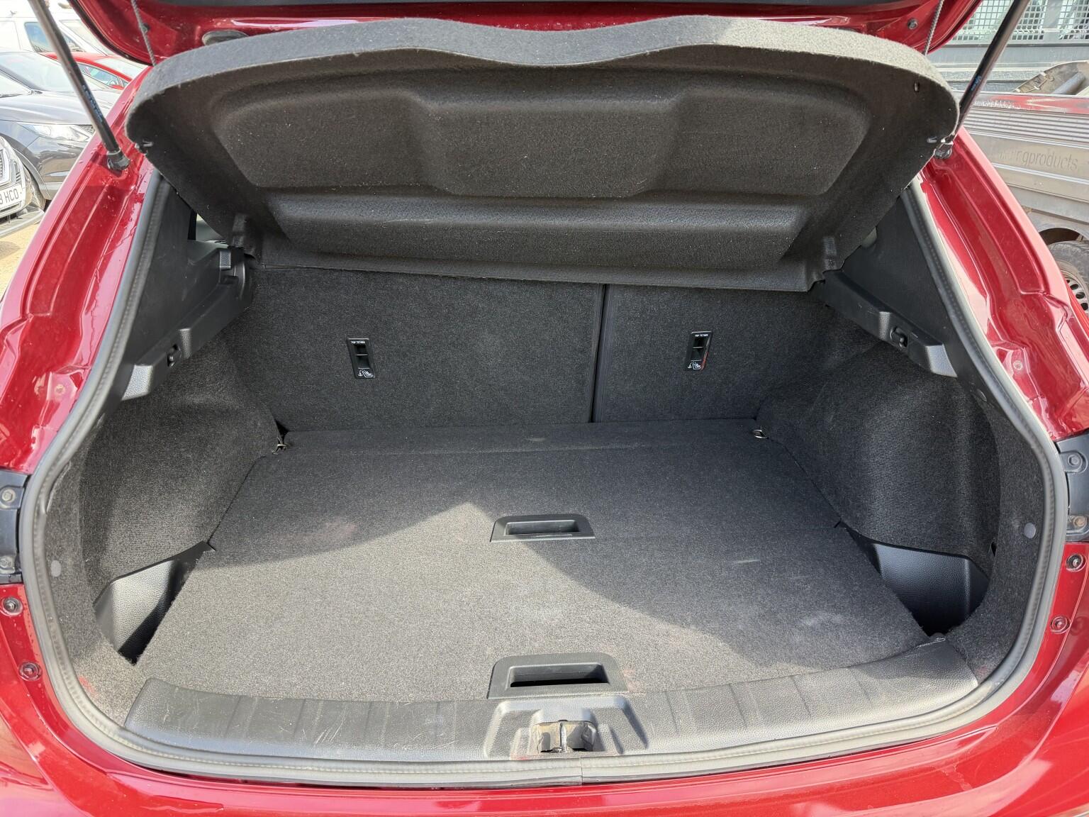 Nissan Qashqai view 18
