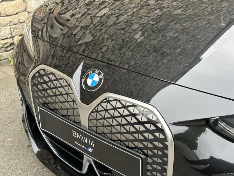 BMW i4 view 73