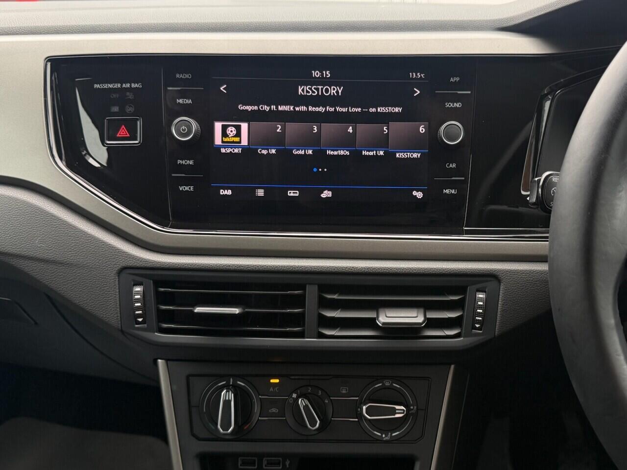 Volkswagen Polo view 17