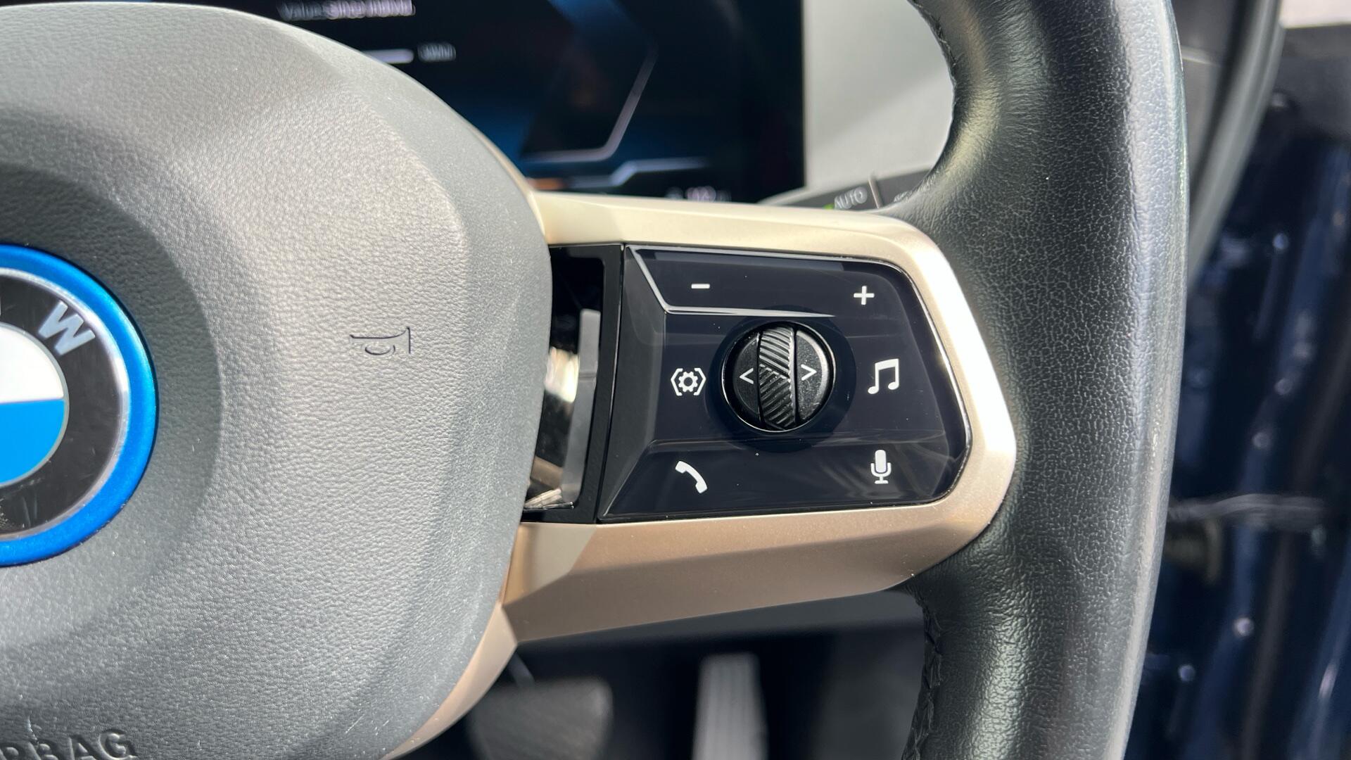 BMW Ix view 18