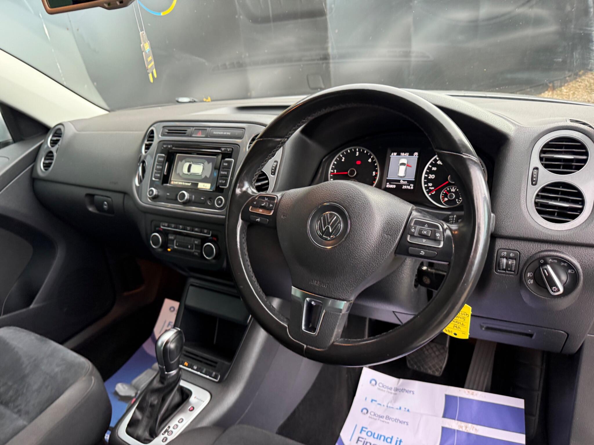 Volkswagen Tiguan view 18