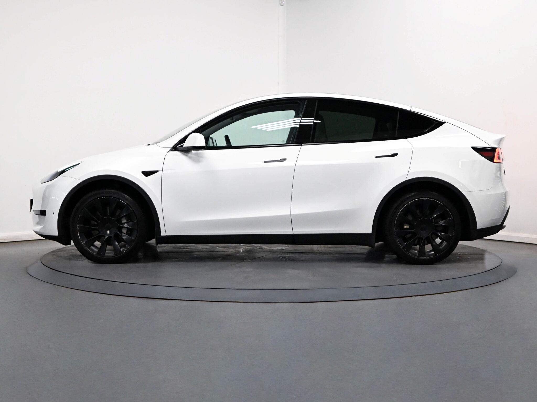 Tesla Model Y view 6