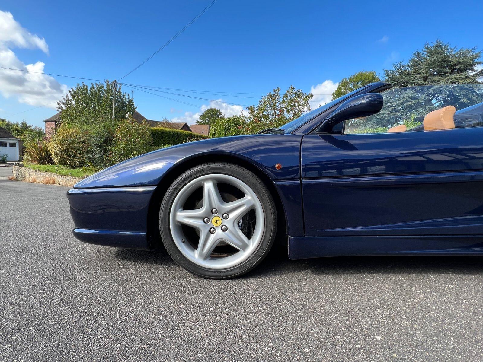 Ferrari F355 view 53